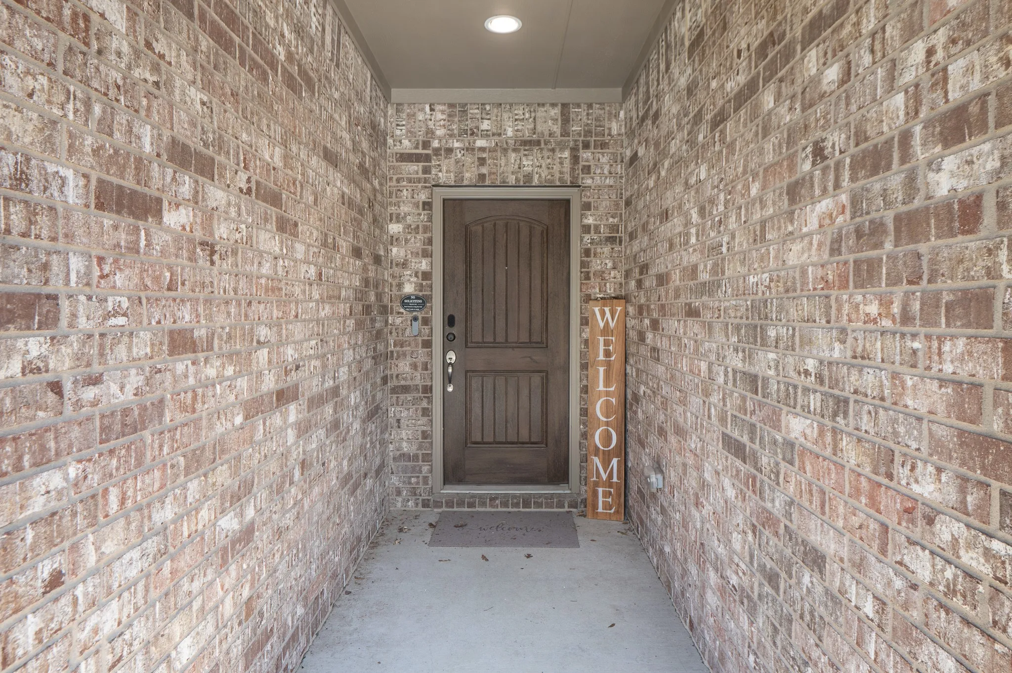 Single Family Residence For Sale in Johnson County , 2602 Melrose Drive, Mansfield, Texas 76084, 3 Bedroom, 2 Bathroom, 2 Garage spaces, 2,231 Sqft, built in 2021, mls#21303430, Real Estate Agent in Mansfield, Homes For Sale in Johnson county, Homes For Sale in Mansfield, Realtor in Mansfield Texas, Real Estate Brokerage Independent Realty Texas, Luminita Cordes Realtor