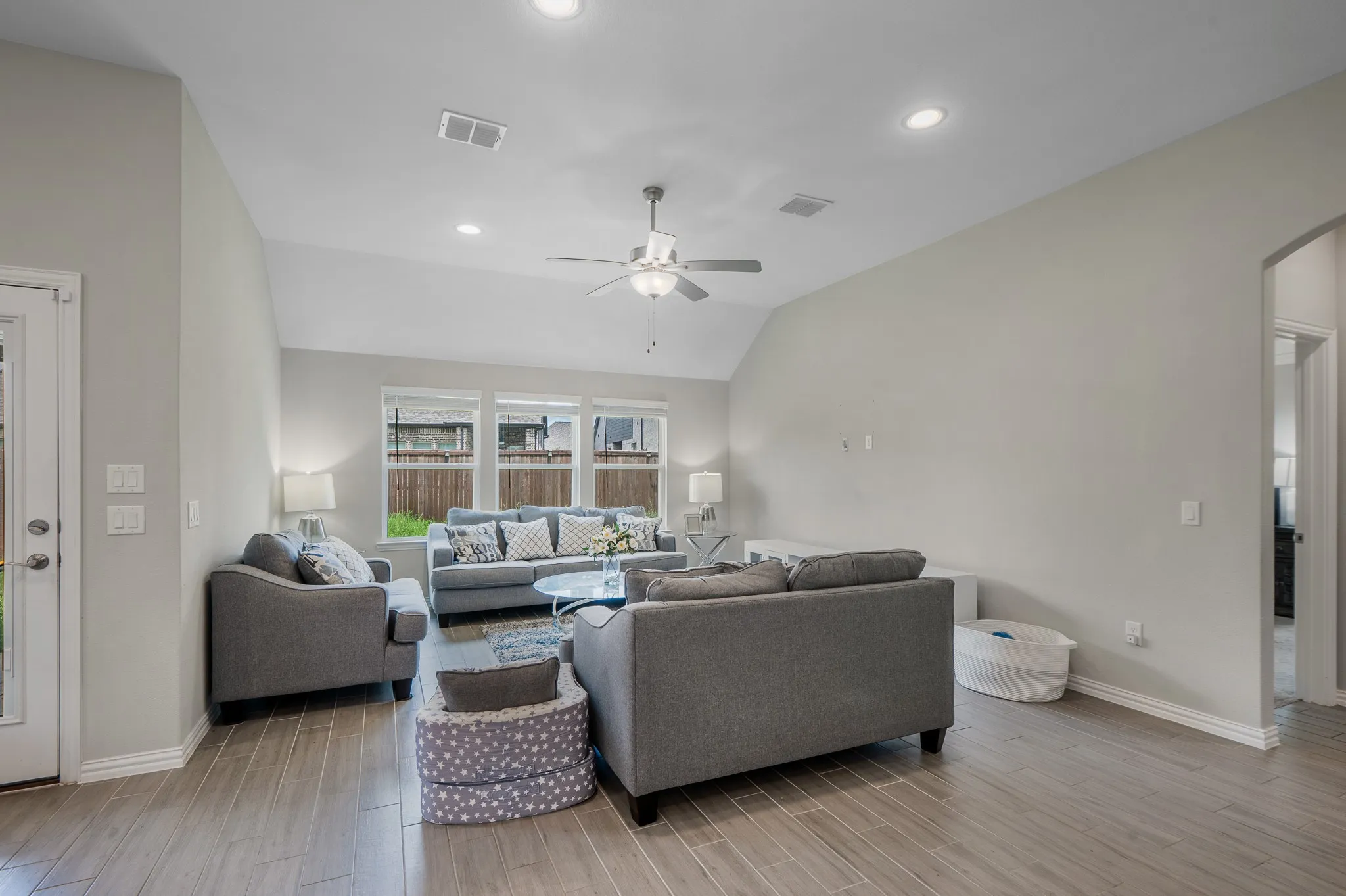Single Family Residence For Sale in Johnson County , 2602 Melrose Drive, Mansfield, Texas 76084, 3 Bedroom, 2 Bathroom, 2 Garage spaces, 2,231 Sqft, built in 2021, mls#21303430, Real Estate Agent in Mansfield, Homes For Sale in Johnson county, Homes For Sale in Mansfield, Realtor in Mansfield Texas, Real Estate Brokerage Independent Realty Texas, Luminita Cordes Realtor