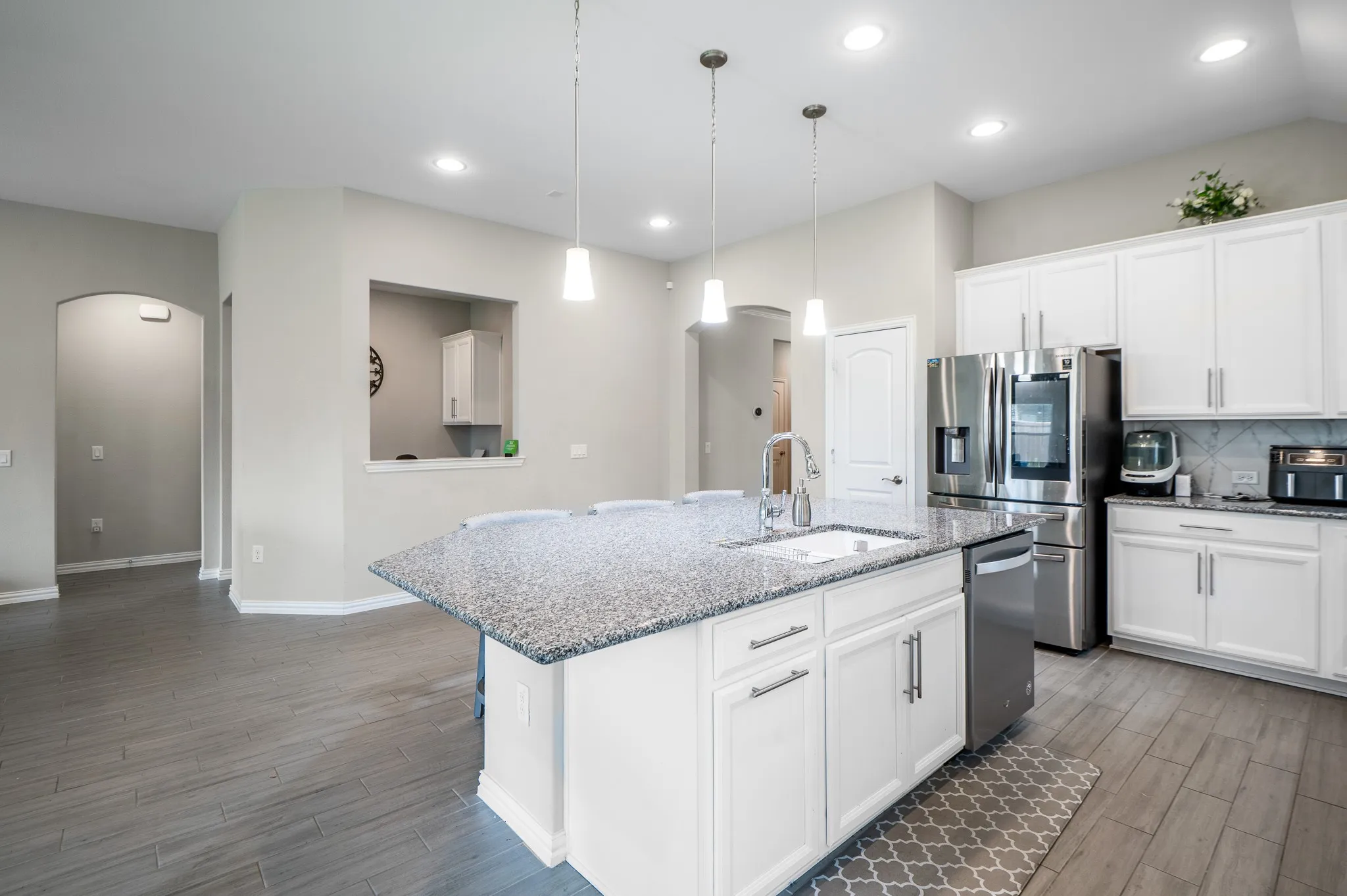 Single Family Residence For Sale in Johnson County , 2602 Melrose Drive, Mansfield, Texas 76084, 3 Bedroom, 2 Bathroom, 2 Garage spaces, 2,231 Sqft, built in 2021, mls#21303430, Real Estate Agent in Mansfield, Homes For Sale in Johnson county, Homes For Sale in Mansfield, Realtor in Mansfield Texas, Real Estate Brokerage Independent Realty Texas, Luminita Cordes Realtor
