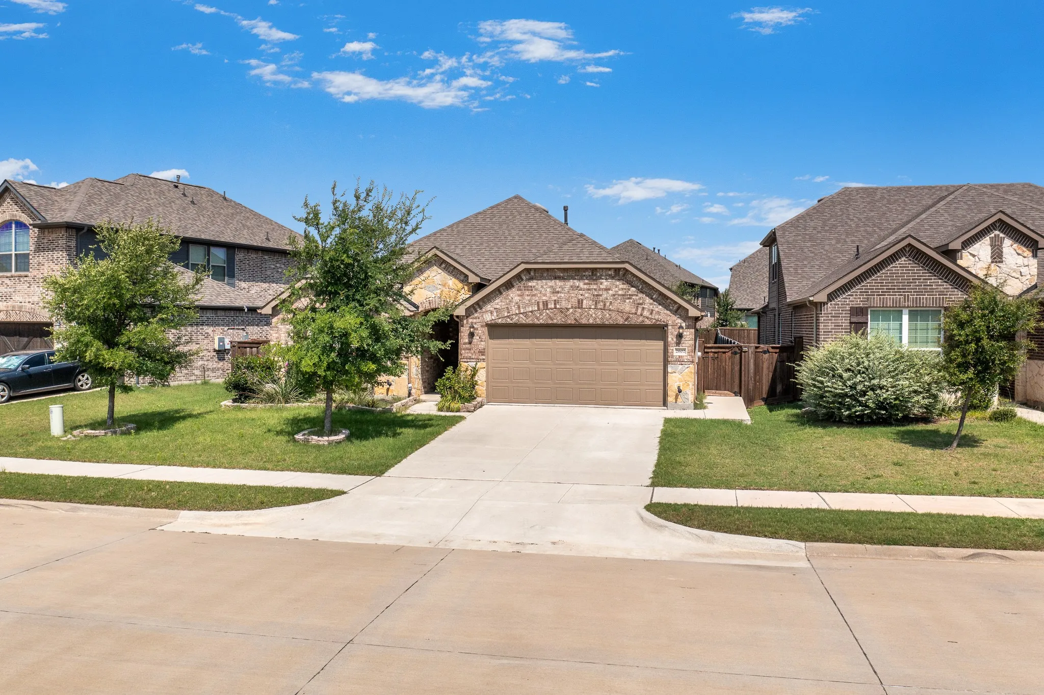 Single Family Residence For Sale in Johnson County , 2602 Melrose Drive, Mansfield, Texas 76084, 3 Bedroom, 2 Bathroom, 2 Garage spaces, 2,231 Sqft, built in 2021, mls#21303430, Real Estate Agent in Mansfield, Homes For Sale in Johnson county, Homes For Sale in Mansfield, Realtor in Mansfield Texas, Real Estate Brokerage Independent Realty Texas, Luminita Cordes Realtor