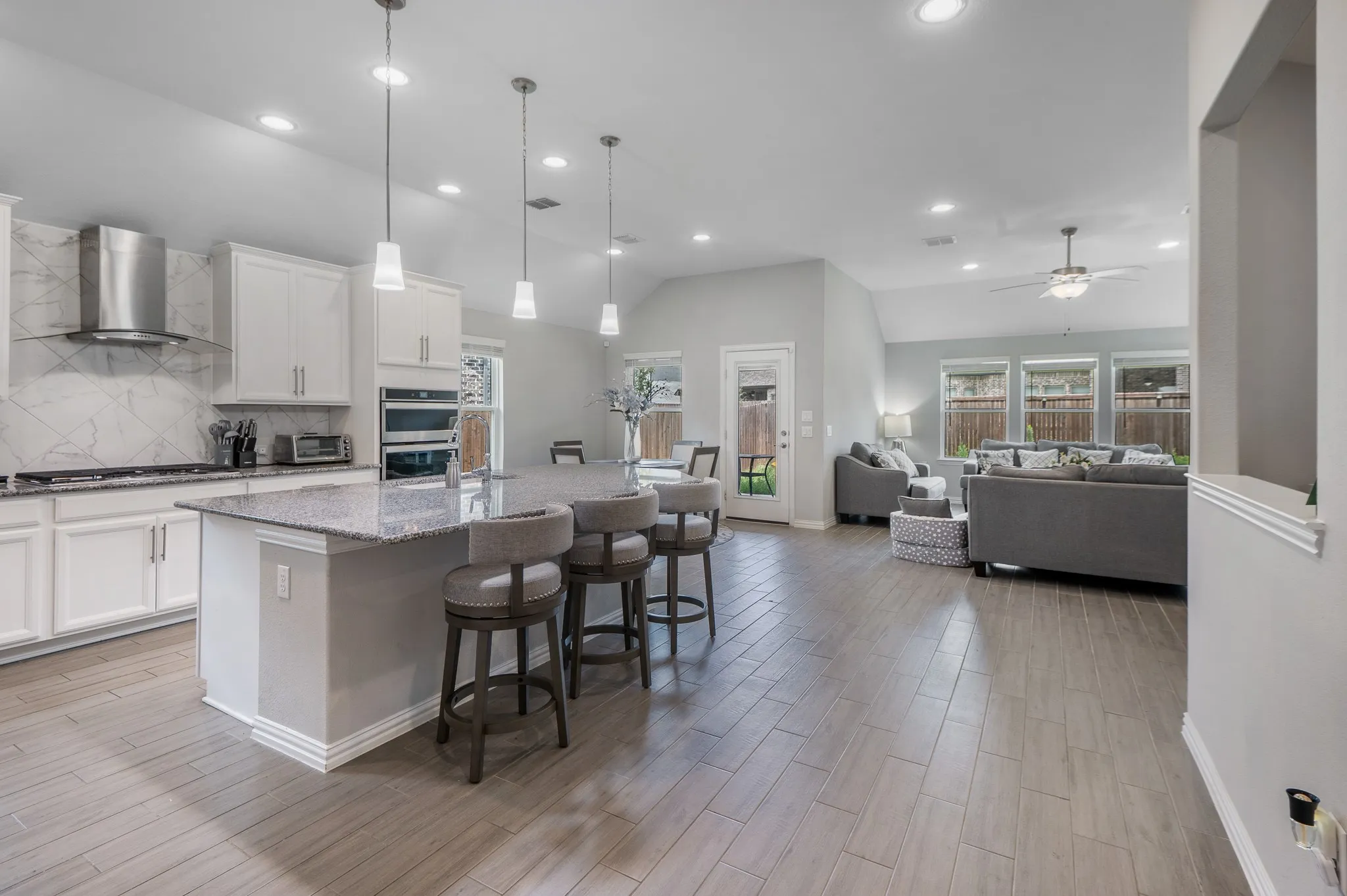 Single Family Residence For Sale in Johnson County , 2602 Melrose Drive, Mansfield, Texas 76084, 3 Bedroom, 2 Bathroom, 2 Garage spaces, 2,231 Sqft, built in 2021, mls#21303430, Real Estate Agent in Mansfield, Homes For Sale in Johnson county, Homes For Sale in Mansfield, Realtor in Mansfield Texas, Real Estate Brokerage Independent Realty Texas, Luminita Cordes Realtor