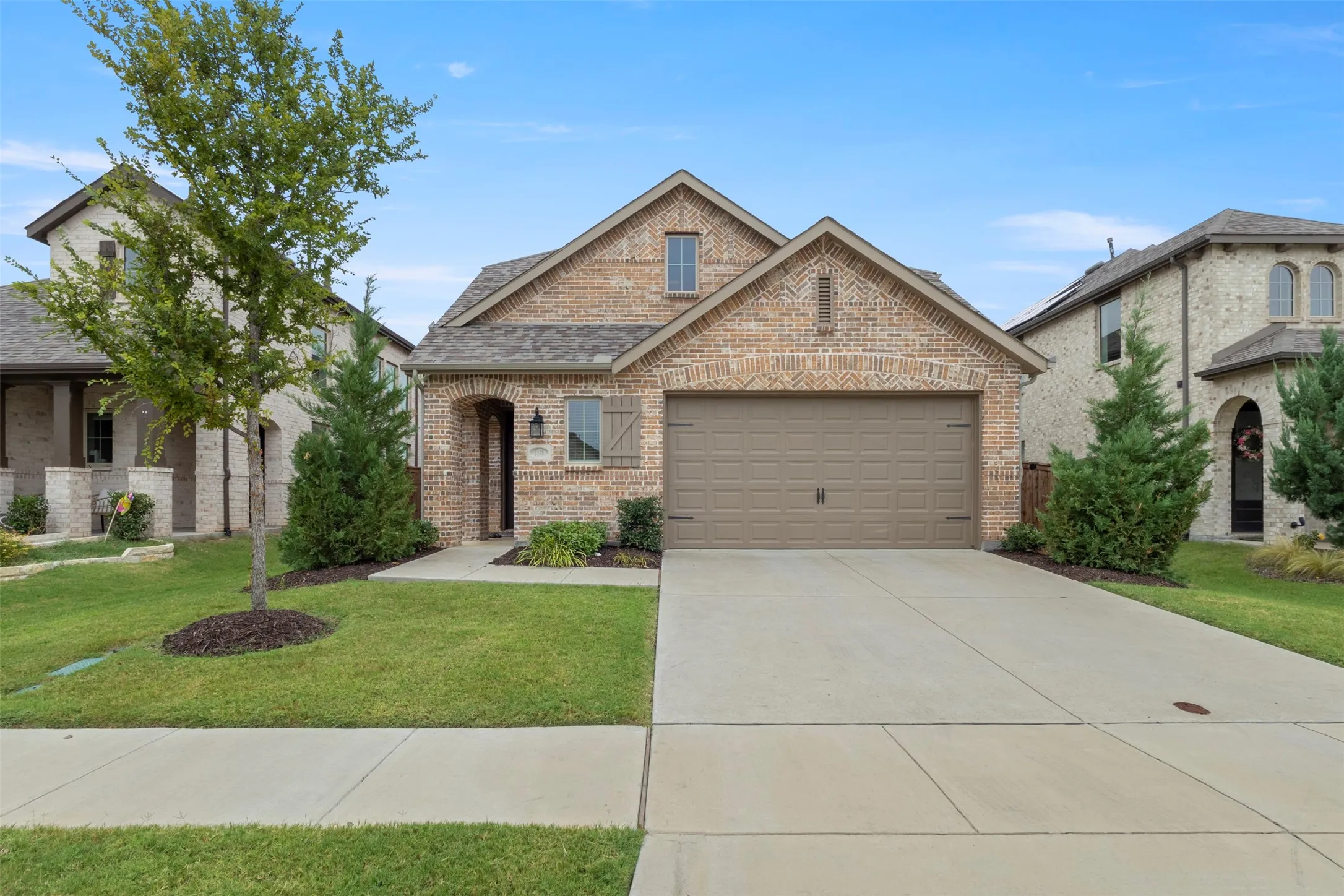 Single Family Residence For Sale in Denton County , 1848 Coronet Avenue, Aubrey, Texas 76227, 3 Bedroom, 3 Bathroom, 2 Garage spaces, 2,262 Sqft, built in 2021, mls#21305808, Real Estate Agent in Aubrey, Homes For Sale in Denton county, Homes For Sale in Aubrey, Realtor in Aubrey Texas, Real Estate Brokerage Independent Realty Texas, Luminita Cordes Realtor