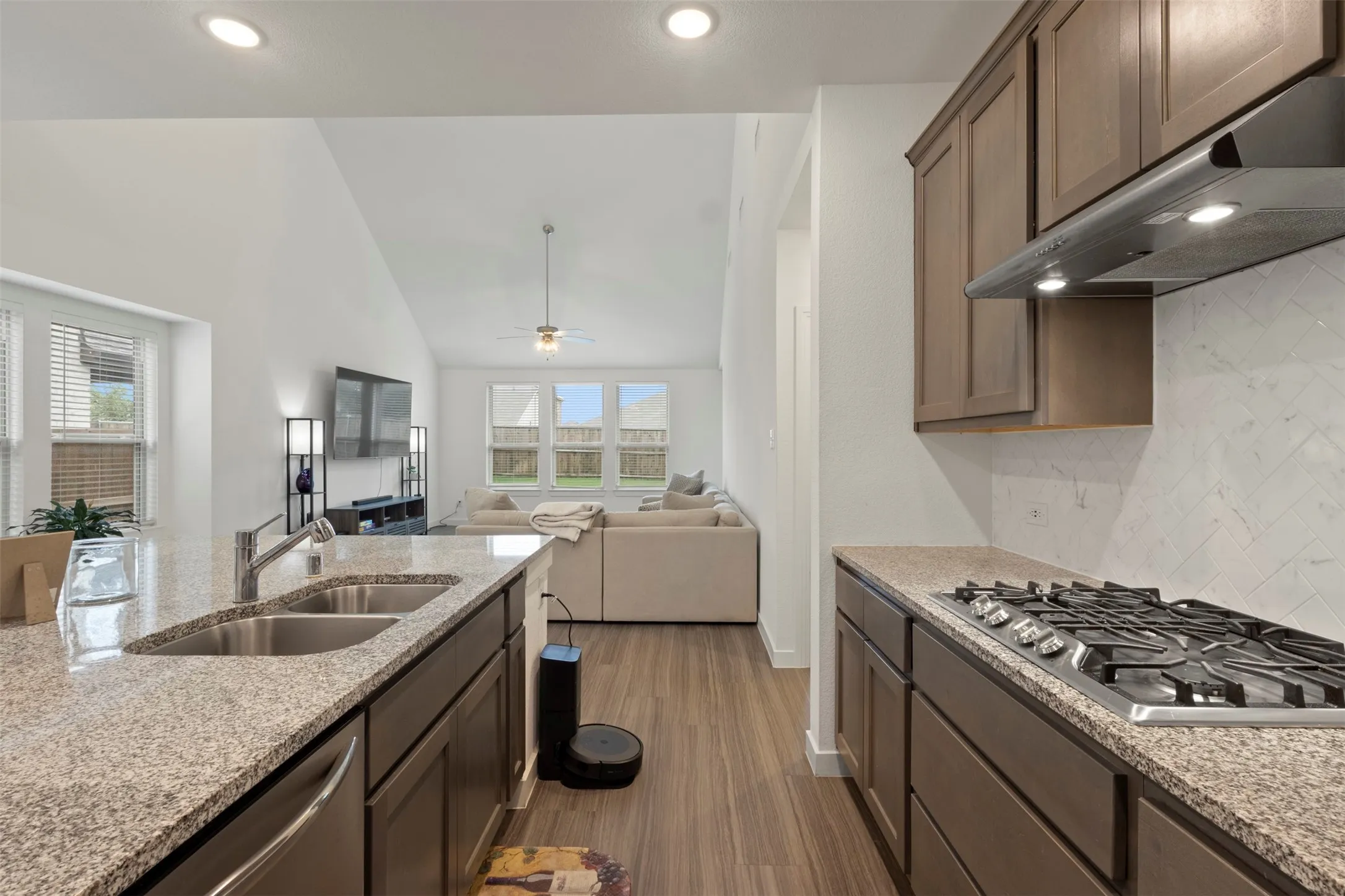 Single Family Residence For Sale in Denton County , 1848 Coronet Avenue, Aubrey, Texas 76227, 3 Bedroom, 3 Bathroom, 2 Garage spaces, 2,262 Sqft, built in 2021, mls#21305808, Real Estate Agent in Aubrey, Homes For Sale in Denton county, Homes For Sale in Aubrey, Realtor in Aubrey Texas, Real Estate Brokerage Independent Realty Texas, Luminita Cordes Realtor