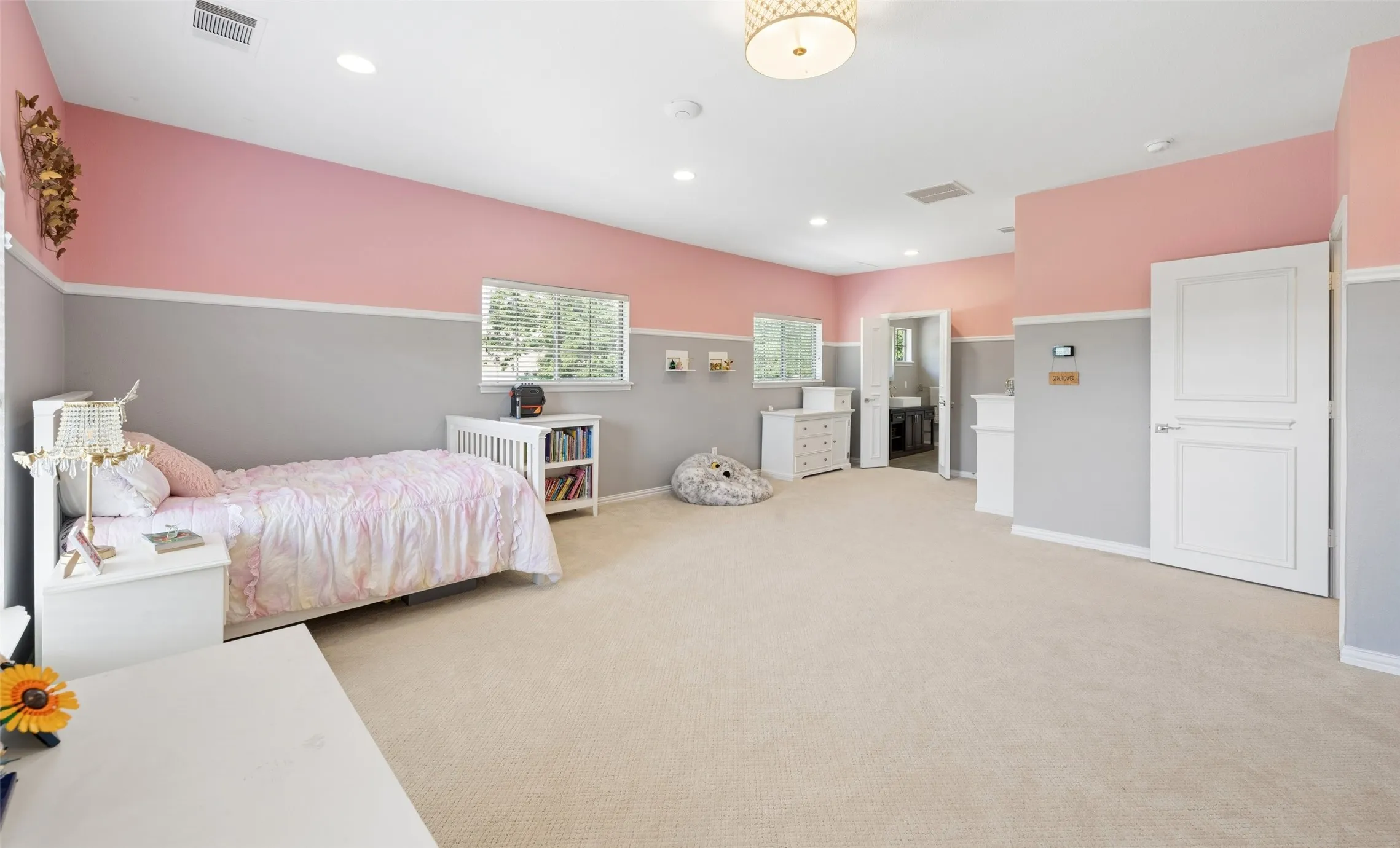 Single Family Residence For Sale in Denton County , 5204 Prince Lane, Flower Mound, Texas 75022, 5 Bedroom, 6 Bathroom, 3 Garage spaces, 5,119 Sqft, built in 1998, Price $1,795,000, mls#21302342, Real Estate Agent in Flower Mound, Homes For Sale in Denton county, Homes For Sale in Flower Mound, Realtor in Flower Mound Texas, Real Estate Brokerage Independent Realty Texas, Luminita Cordes Realtor