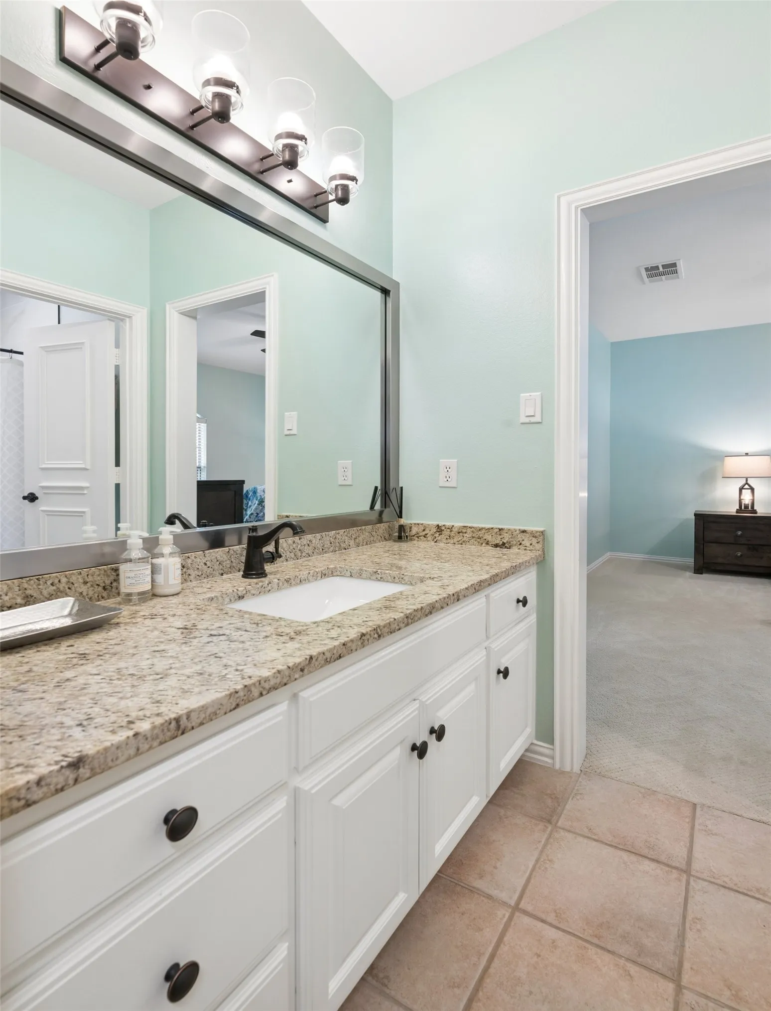Single Family Residence For Sale in Denton County , 5204 Prince Lane, Flower Mound, Texas 75022, 5 Bedroom, 6 Bathroom, 3 Garage spaces, 5,119 Sqft, built in 1998, Price $1,795,000, mls#21302342, Real Estate Agent in Flower Mound, Homes For Sale in Denton county, Homes For Sale in Flower Mound, Realtor in Flower Mound Texas, Real Estate Brokerage Independent Realty Texas, Luminita Cordes Realtor