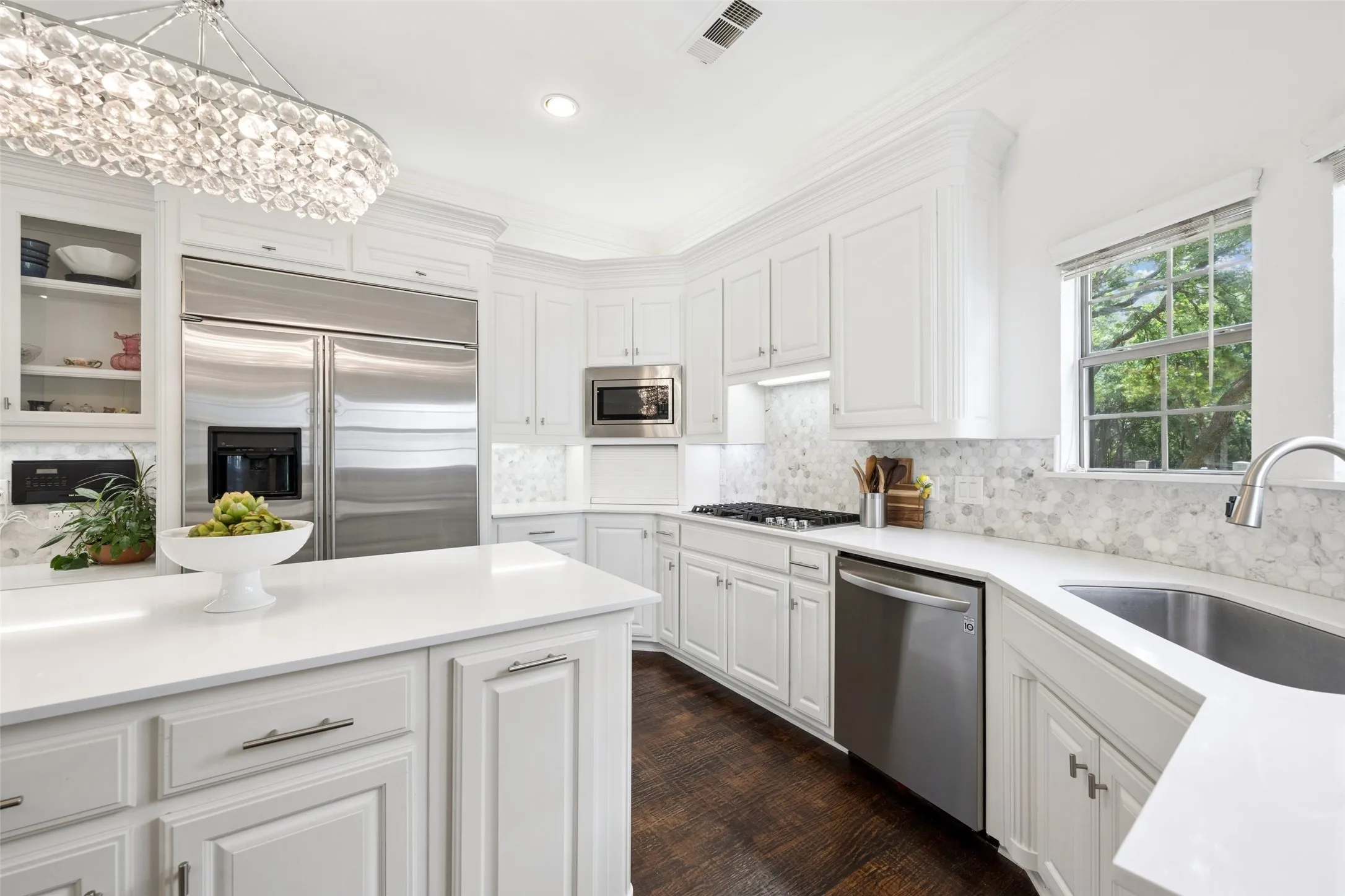 Single Family Residence For Sale in Denton County , 5204 Prince Lane, Flower Mound, Texas 75022, 5 Bedroom, 6 Bathroom, 3 Garage spaces, 5,119 Sqft, built in 1998, Price $1,795,000, mls#21302342, Real Estate Agent in Flower Mound, Homes For Sale in Denton county, Homes For Sale in Flower Mound, Realtor in Flower Mound Texas, Real Estate Brokerage Independent Realty Texas, Luminita Cordes Realtor