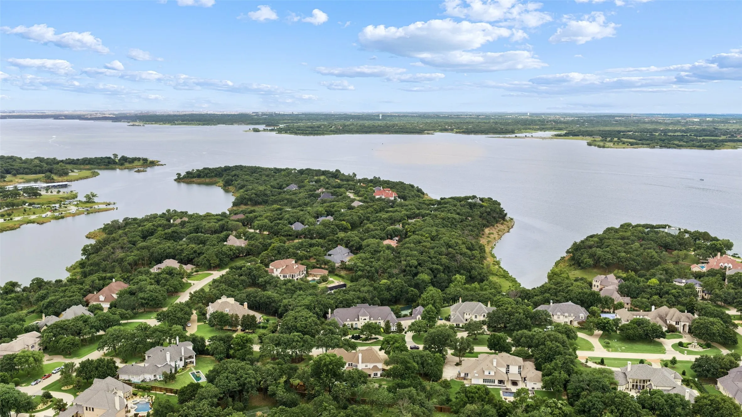 Single Family Residence For Sale in Denton County , 5204 Prince Lane, Flower Mound, Texas 75022, 5 Bedroom, 6 Bathroom, 3 Garage spaces, 5,119 Sqft, built in 1998, Price $1,795,000, mls#21302342, Real Estate Agent in Flower Mound, Homes For Sale in Denton county, Homes For Sale in Flower Mound, Realtor in Flower Mound Texas, Real Estate Brokerage Independent Realty Texas, Luminita Cordes Realtor