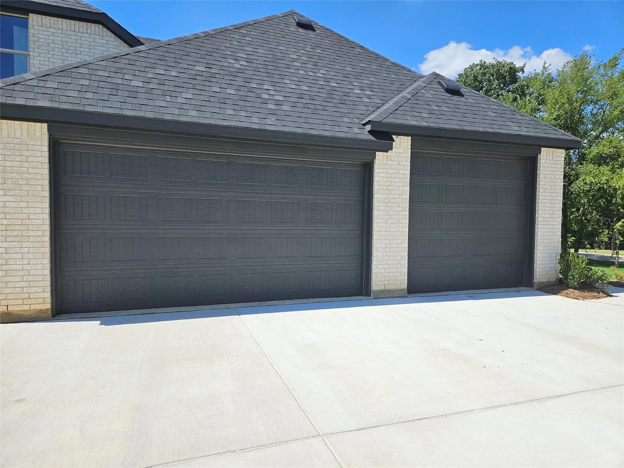 Single Family Residence For Sale in Grayson County , 228 Pronghorn Drive, Gordonville, Texas 76245, 4 Bedroom, 4 Bathroom, 6 Garage spaces, 2,863 Sqft, built in 2026, mls#21305918, Real Estate Agent in Gordonville, Homes For Sale in Grayson county, Homes For Sale in Gordonville, Realtor in Gordonville Texas, Real Estate Brokerage Independent Realty Texas, Luminita Cordes Realtor