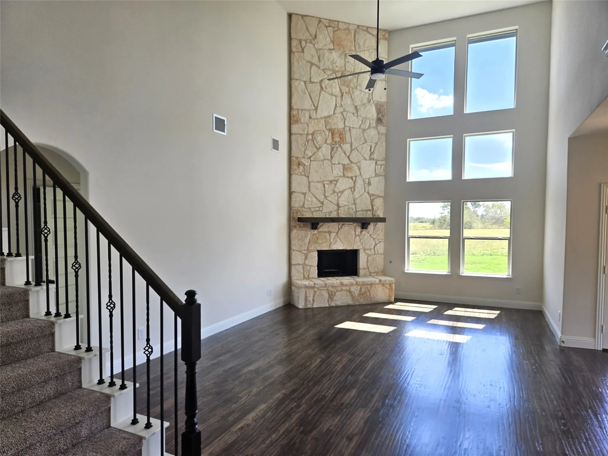 Single Family Residence For Sale in Grayson County , 228 Pronghorn Drive, Gordonville, Texas 76245, 4 Bedroom, 4 Bathroom, 6 Garage spaces, 2,863 Sqft, built in 2026, mls#21305918, Real Estate Agent in Gordonville, Homes For Sale in Grayson county, Homes For Sale in Gordonville, Realtor in Gordonville Texas, Real Estate Brokerage Independent Realty Texas, Luminita Cordes Realtor