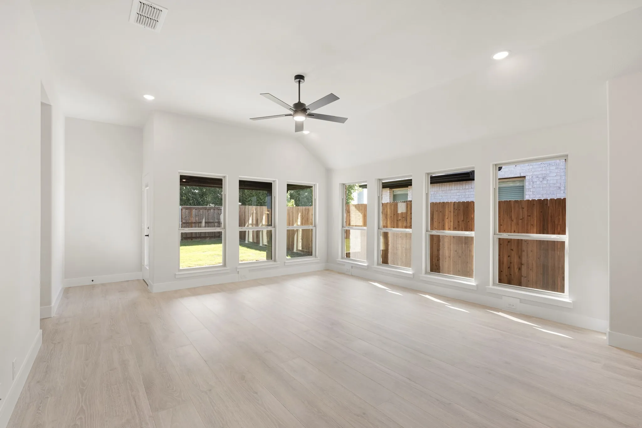 Single Family Residence For Sale in Collin County , 790 Alder Drive, Lavon, Texas 75166, 4 Bedroom, 2 Bathroom, 2 Garage spaces, 2,034 Sqft, built in 2026, mls#21305920, Real Estate Agent in Lavon, Homes For Sale in Collin county, Homes For Sale in Lavon, Realtor in Lavon Texas, Real Estate Brokerage Independent Realty Texas, Luminita Cordes Realtor
