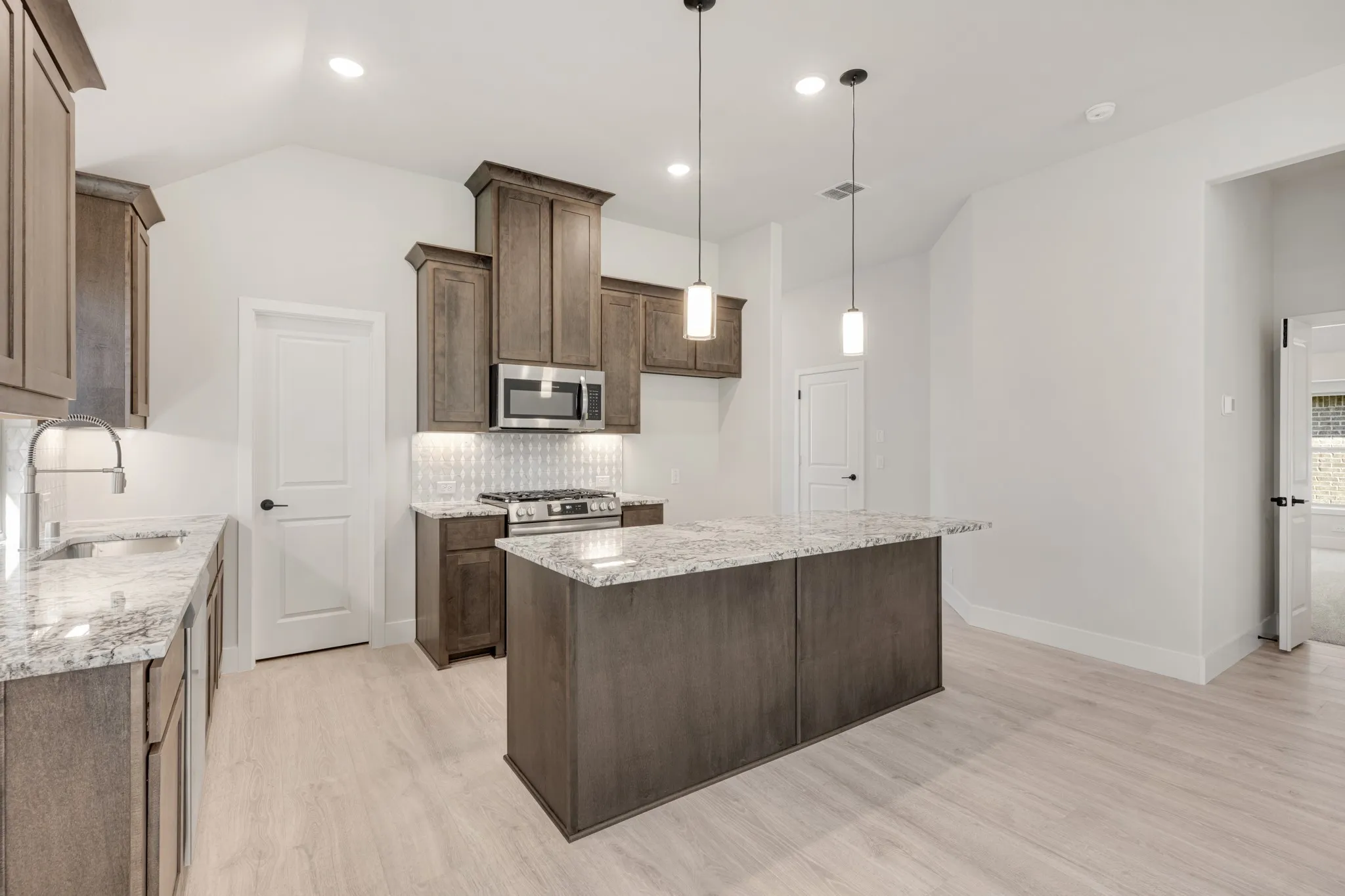 Single Family Residence For Sale in Collin County , 790 Alder Drive, Lavon, Texas 75166, 4 Bedroom, 2 Bathroom, 2 Garage spaces, 2,034 Sqft, built in 2026, mls#21305920, Real Estate Agent in Lavon, Homes For Sale in Collin county, Homes For Sale in Lavon, Realtor in Lavon Texas, Real Estate Brokerage Independent Realty Texas, Luminita Cordes Realtor