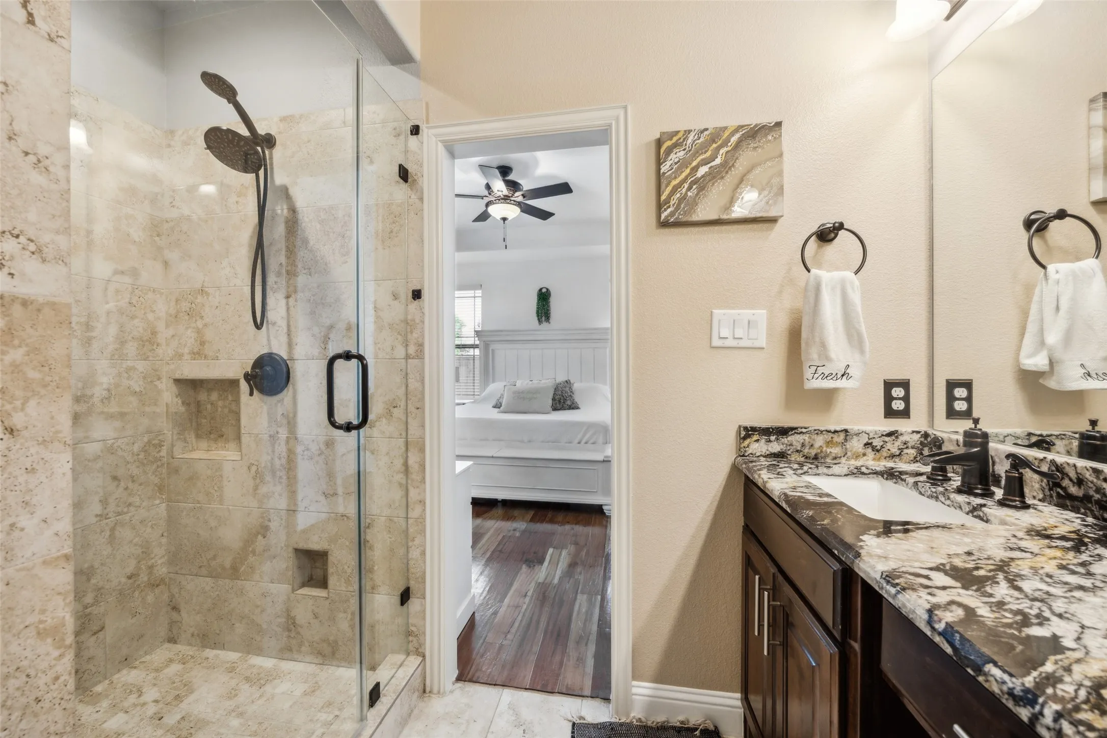 Single Family Residence For Sale in Dallas County , 2405 La Costa Drive, Rowlett, Texas 75088, 5 Bedroom, 5 Bathroom, 2 Garage spaces, 2,464 Sqft, built in 2017, mls#21303538, Real Estate Agent in Rowlett, Homes For Sale in Dallas county, Homes For Sale in Rowlett, Realtor in Rowlett Texas, Real Estate Brokerage Independent Realty Texas, Luminita Cordes Realtor