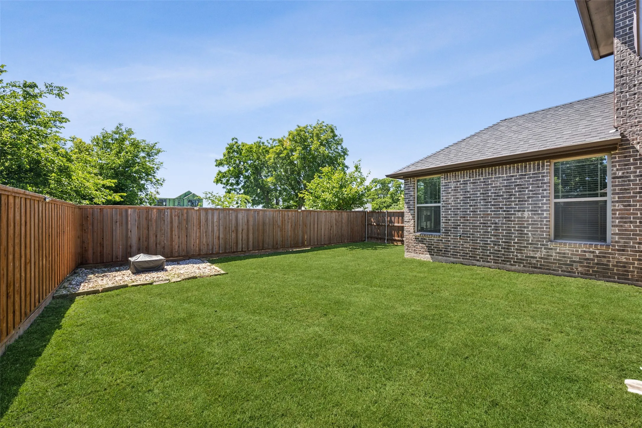 Single Family Residence For Sale in Dallas County , 2405 La Costa Drive, Rowlett, Texas 75088, 5 Bedroom, 5 Bathroom, 2 Garage spaces, 2,464 Sqft, built in 2017, mls#21303538, Real Estate Agent in Rowlett, Homes For Sale in Dallas county, Homes For Sale in Rowlett, Realtor in Rowlett Texas, Real Estate Brokerage Independent Realty Texas, Luminita Cordes Realtor