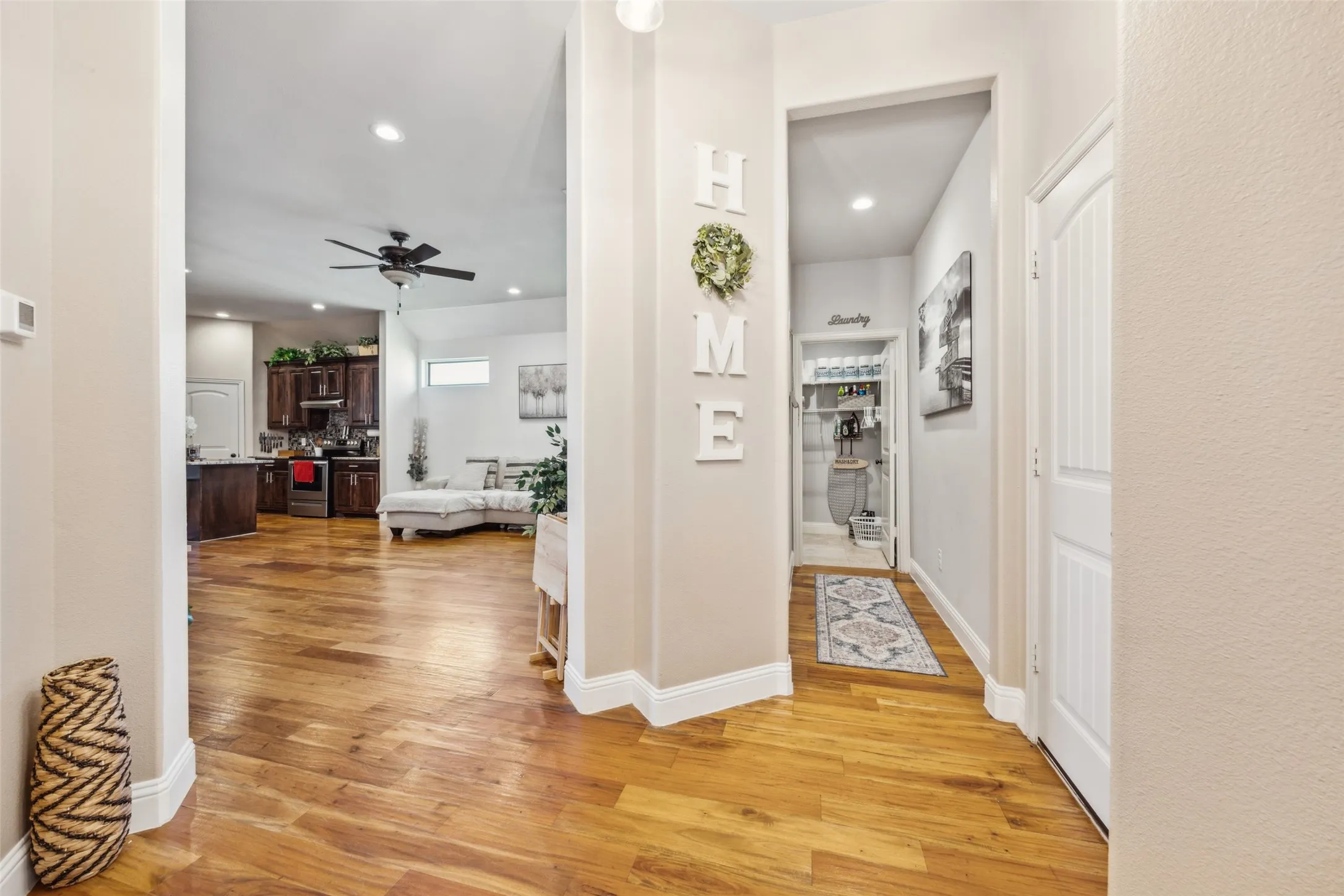 Single Family Residence For Sale in Dallas County , 2405 La Costa Drive, Rowlett, Texas 75088, 5 Bedroom, 5 Bathroom, 2 Garage spaces, 2,464 Sqft, built in 2017, mls#21303538, Real Estate Agent in Rowlett, Homes For Sale in Dallas county, Homes For Sale in Rowlett, Realtor in Rowlett Texas, Real Estate Brokerage Independent Realty Texas, Luminita Cordes Realtor