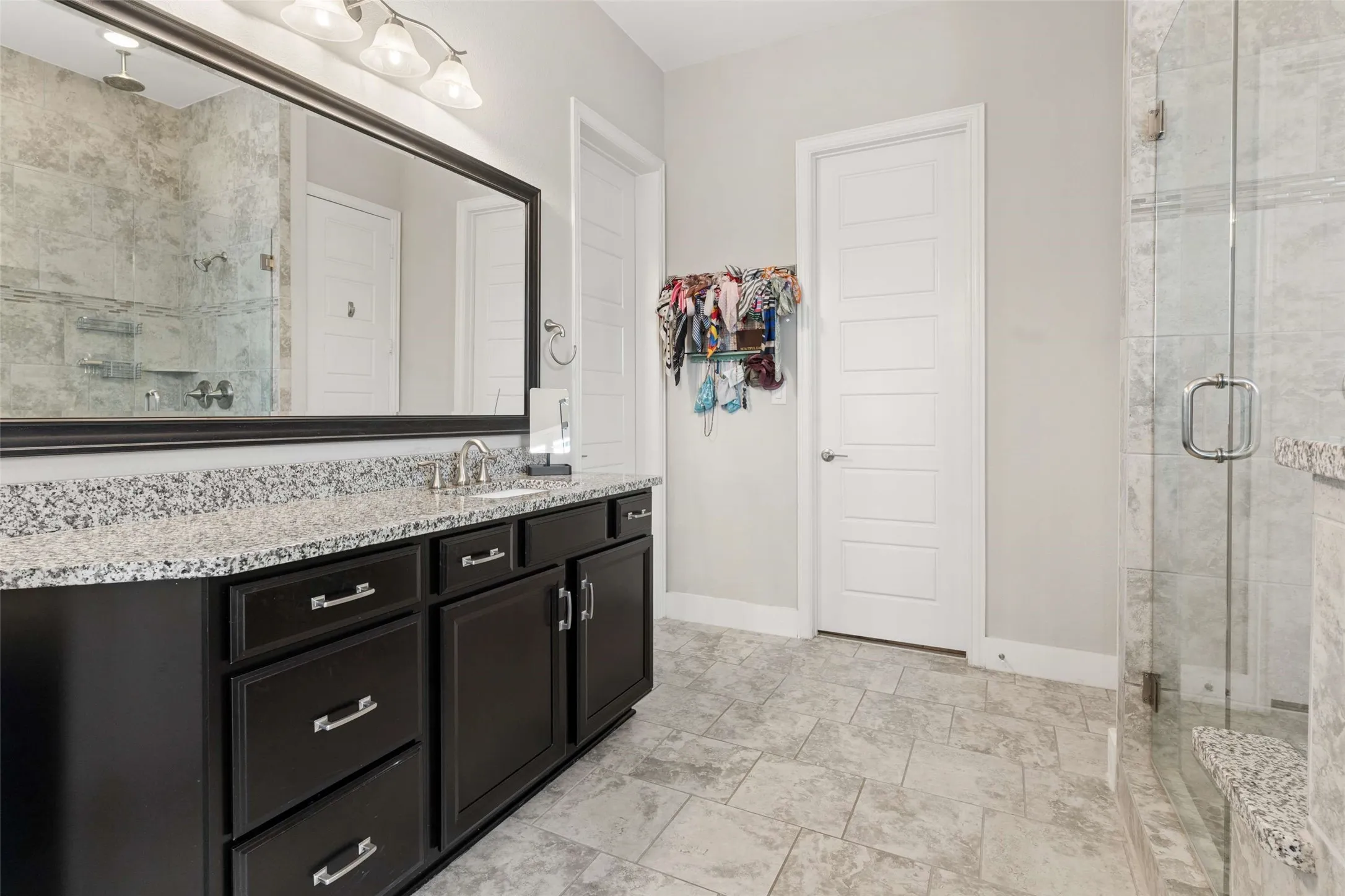 Single Family Residence For Sale in Denton County , 2604 Walnut Creek Lane, The Colony, Texas 75056, 3 Bedroom, 2 Bathroom, 3 Garage spaces, 2,336 Sqft, built in 2016, mls#21305915, Real Estate Agent in The Colony, Homes For Sale in Denton county, Homes For Sale in The Colony, Realtor in The Colony Texas, Real Estate Brokerage Independent Realty Texas, Luminita Cordes Realtor