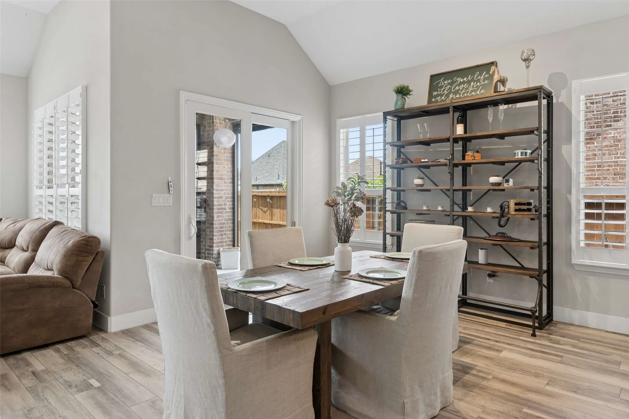 Single Family Residence For Sale in Denton County , 2604 Walnut Creek Lane, The Colony, Texas 75056, 3 Bedroom, 2 Bathroom, 3 Garage spaces, 2,336 Sqft, built in 2016, mls#21305915, Real Estate Agent in The Colony, Homes For Sale in Denton county, Homes For Sale in The Colony, Realtor in The Colony Texas, Real Estate Brokerage Independent Realty Texas, Luminita Cordes Realtor