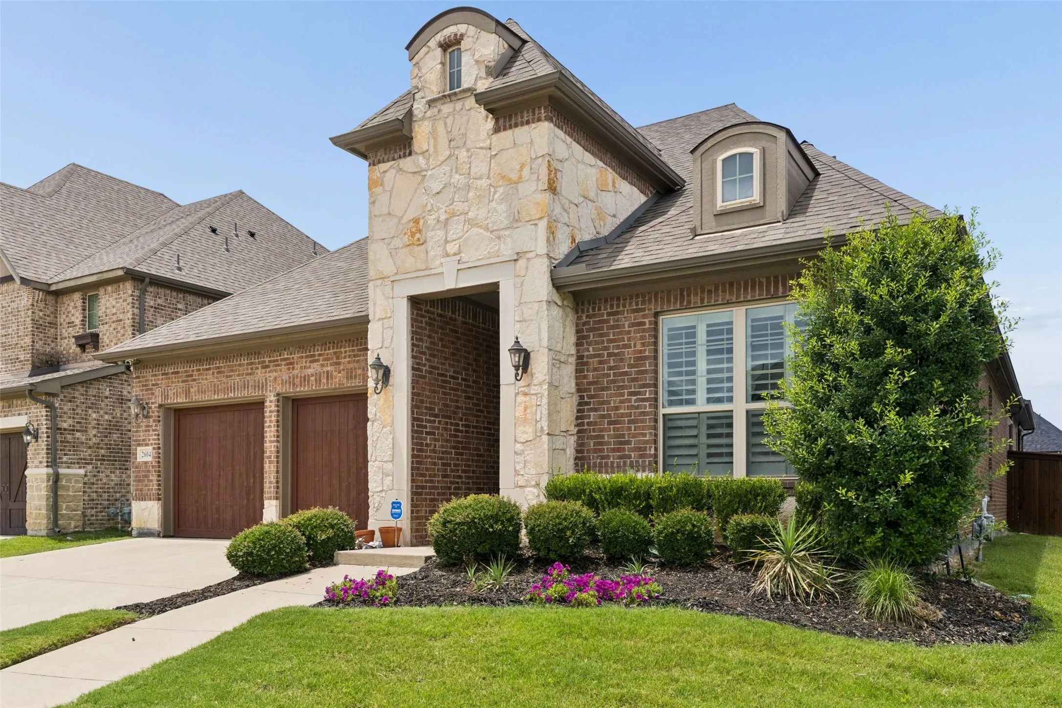 Single Family Residence For Sale in Denton County , 2604 Walnut Creek Lane, The Colony, Texas 75056, 3 Bedroom, 2 Bathroom, 3 Garage spaces, 2,336 Sqft, built in 2016, mls#21305915, Real Estate Agent in The Colony, Homes For Sale in Denton county, Homes For Sale in The Colony, Realtor in The Colony Texas, Real Estate Brokerage Independent Realty Texas, Luminita Cordes Realtor