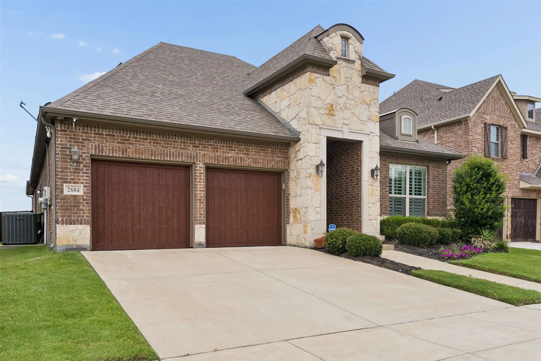 Single Family Residence For Sale in Denton County , 2604 Walnut Creek Lane, The Colony, Texas 75056, 3 Bedroom, 2 Bathroom, 3 Garage spaces, 2,336 Sqft, built in 2016, mls#21305915, Real Estate Agent in The Colony, Homes For Sale in Denton county, Homes For Sale in The Colony, Realtor in The Colony Texas, Real Estate Brokerage Independent Realty Texas, Luminita Cordes Realtor