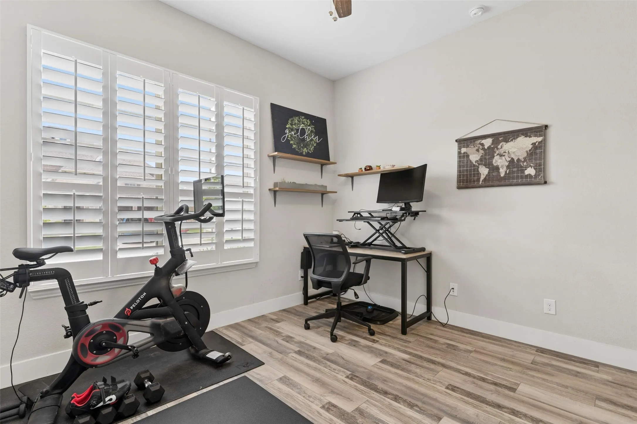 Single Family Residence For Sale in Denton County , 2604 Walnut Creek Lane, The Colony, Texas 75056, 3 Bedroom, 2 Bathroom, 3 Garage spaces, 2,336 Sqft, built in 2016, mls#21305915, Real Estate Agent in The Colony, Homes For Sale in Denton county, Homes For Sale in The Colony, Realtor in The Colony Texas, Real Estate Brokerage Independent Realty Texas, Luminita Cordes Realtor