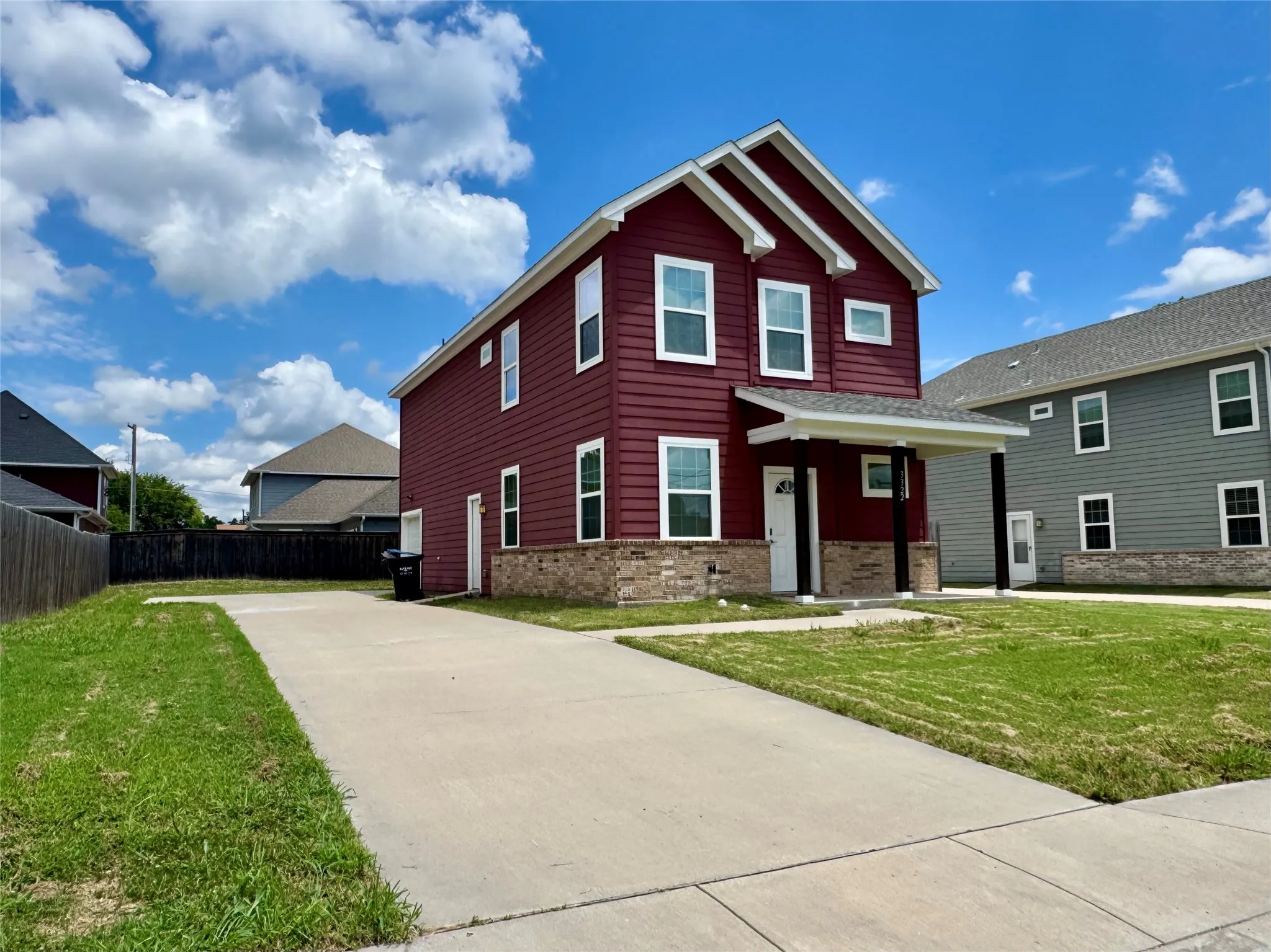 Single Family Residence For Sale in Hunt County , 3322 Pickett Street, Greenville, Texas 75401, 3 Bedrooms, 3 Bathrooms, 1 Garage spaces, 1,917 Sqft, built in 2021, Price $294,000, mls#21298202, Real Estate Agent in Greenville, Homes For Sale in Hunt county, Homes For Sale in Greenville, Realtor in Greenville Texas, Real Estate Brokerage Independent Realty Texas, Luminita Cordes Realtor