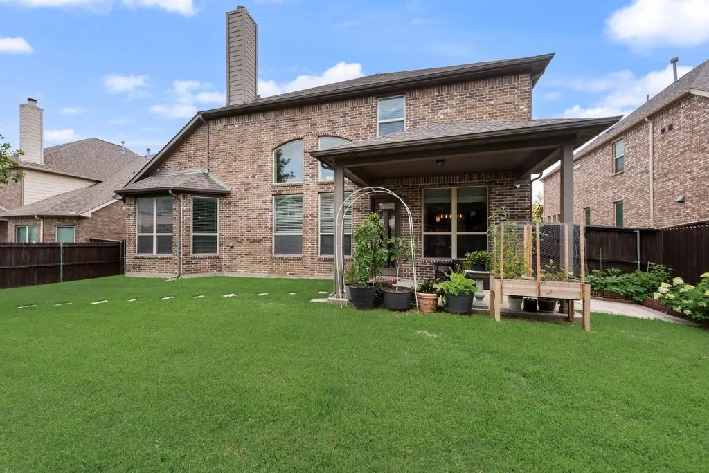 Single Family Residence For Sale in Collin County , 7230 Milsap Lane, Frisco, Texas 75035, 4 Bedroom, 4 Bathroom, 2 Garage spaces, 3,634 Sqft, built in 2014, mls#21304755, Real Estate Agent in Frisco, Homes For Sale in Collin county, Homes For Sale in Frisco, Realtor in Frisco Texas, Real Estate Brokerage Independent Realty Texas, Luminita Cordes Realtor