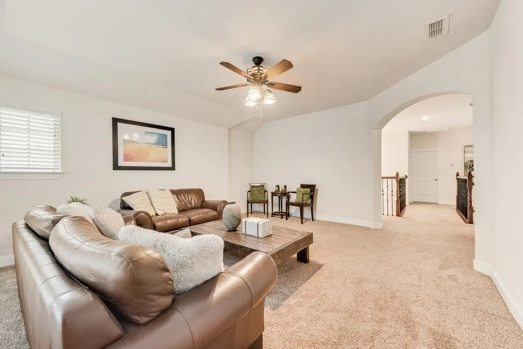 Single Family Residence For Sale in Collin County , 7230 Milsap Lane, Frisco, Texas 75035, 4 Bedroom, 4 Bathroom, 2 Garage spaces, 3,634 Sqft, built in 2014, mls#21304755, Real Estate Agent in Frisco, Homes For Sale in Collin county, Homes For Sale in Frisco, Realtor in Frisco Texas, Real Estate Brokerage Independent Realty Texas, Luminita Cordes Realtor