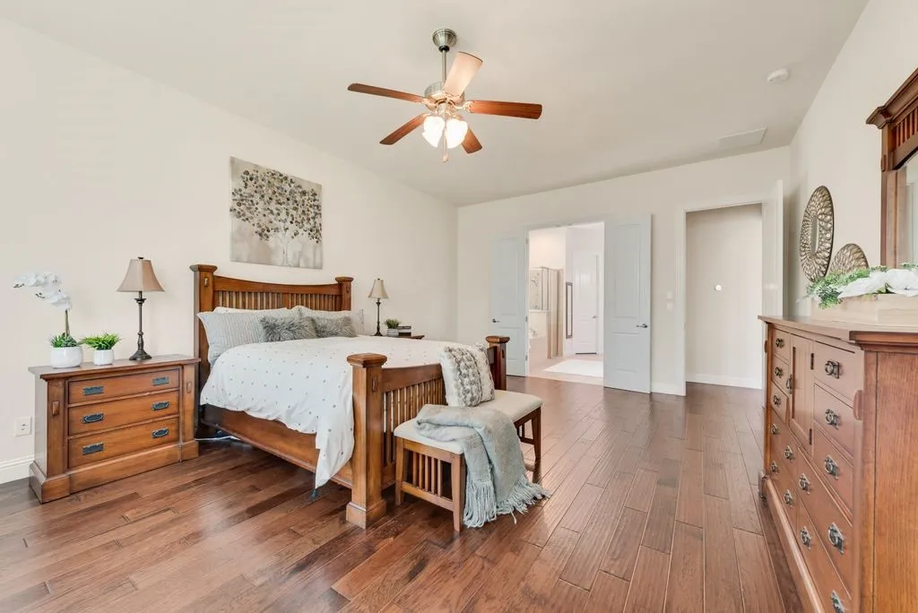 Single Family Residence For Sale in Collin County , 7230 Milsap Lane, Frisco, Texas 75035, 4 Bedroom, 4 Bathroom, 2 Garage spaces, 3,634 Sqft, built in 2014, mls#21304755, Real Estate Agent in Frisco, Homes For Sale in Collin county, Homes For Sale in Frisco, Realtor in Frisco Texas, Real Estate Brokerage Independent Realty Texas, Luminita Cordes Realtor