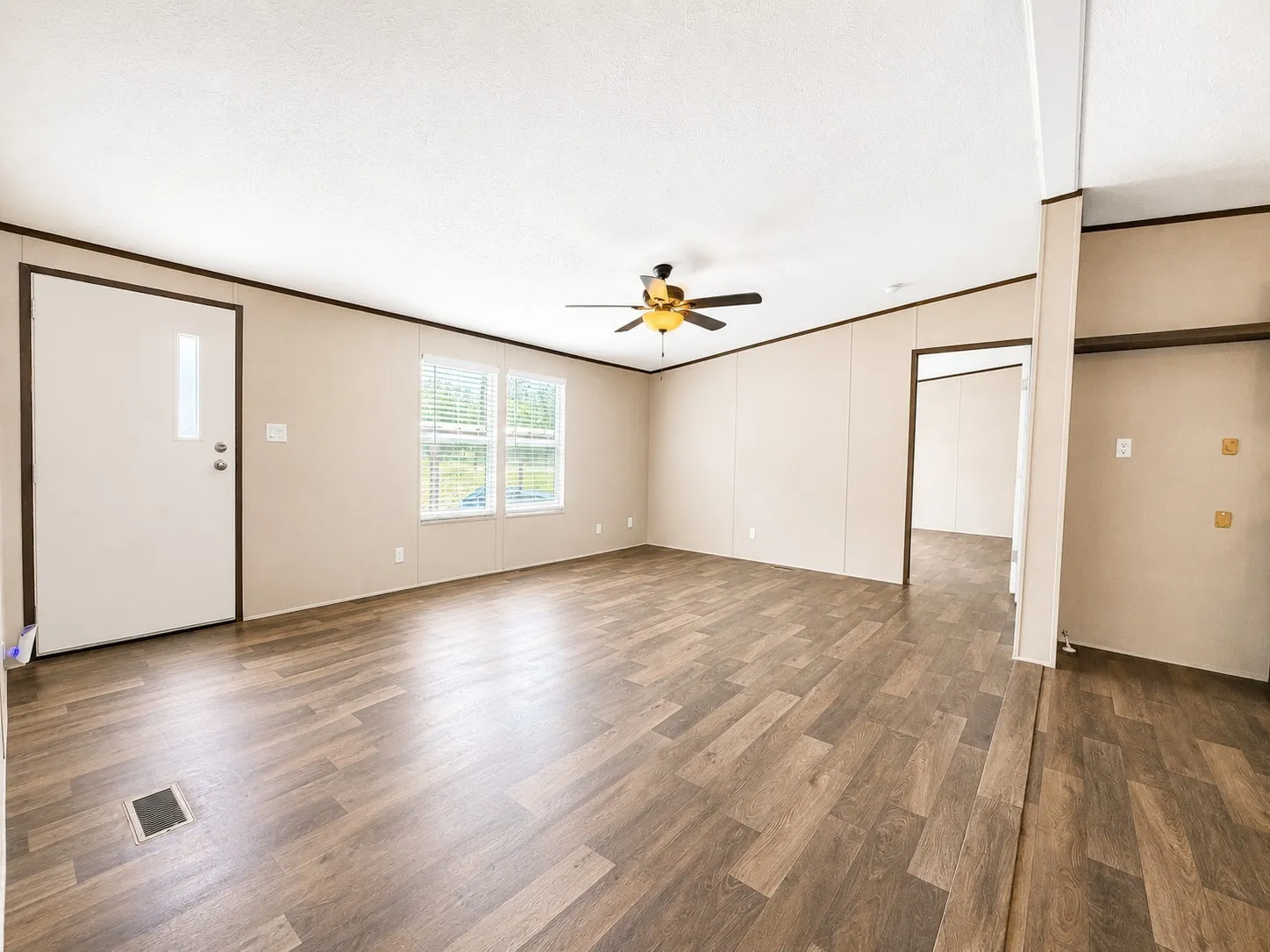 Manufactured Home For Sale in Wise County , 112 Buffalo Gap Drive, Bridgeport, Texas 76426, 4 Bedroom, 2 Bathroom, Garage spaces, 1,568 Sqft, built in 2023, mls#21305851, Real Estate Agent in Bridgeport, Homes For Sale in Wise county, Homes For Sale in Bridgeport, Realtor in Bridgeport Texas, Real Estate Brokerage Independent Realty Texas, Luminita Cordes Realtor