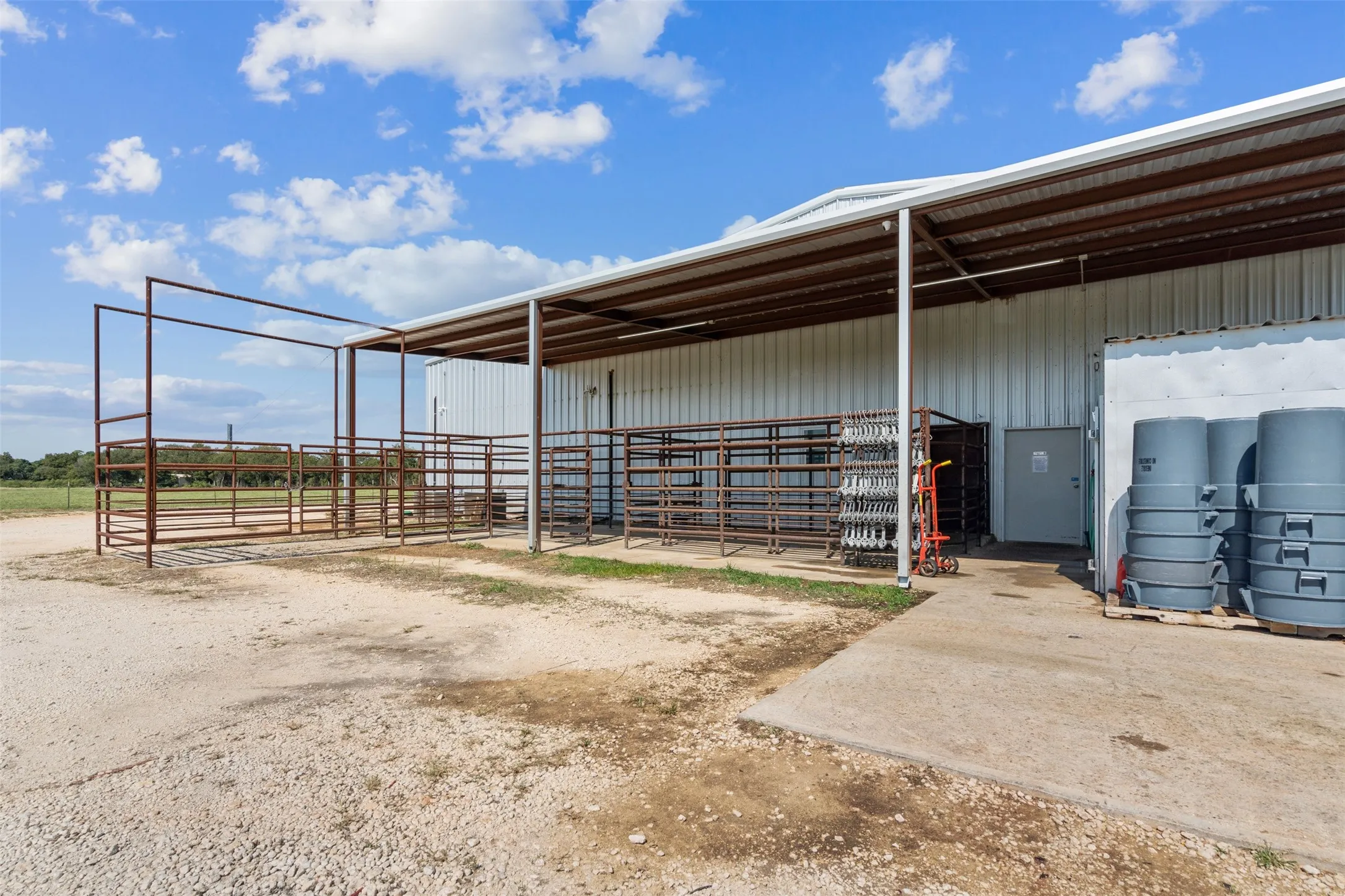 Ranch For Sale in Bosque County , 324 E Highway 6, Iredell, Texas 76649, 0, 0, Garage spaces, 0 Sqft, built in 0, mls#21305983, Real Estate Agent in Iredell, Homes For Sale in Bosque county, Homes For Sale in Iredell, Realtor in Iredell Texas, Real Estate Brokerage Independent Realty Texas, Luminita Cordes Realtor