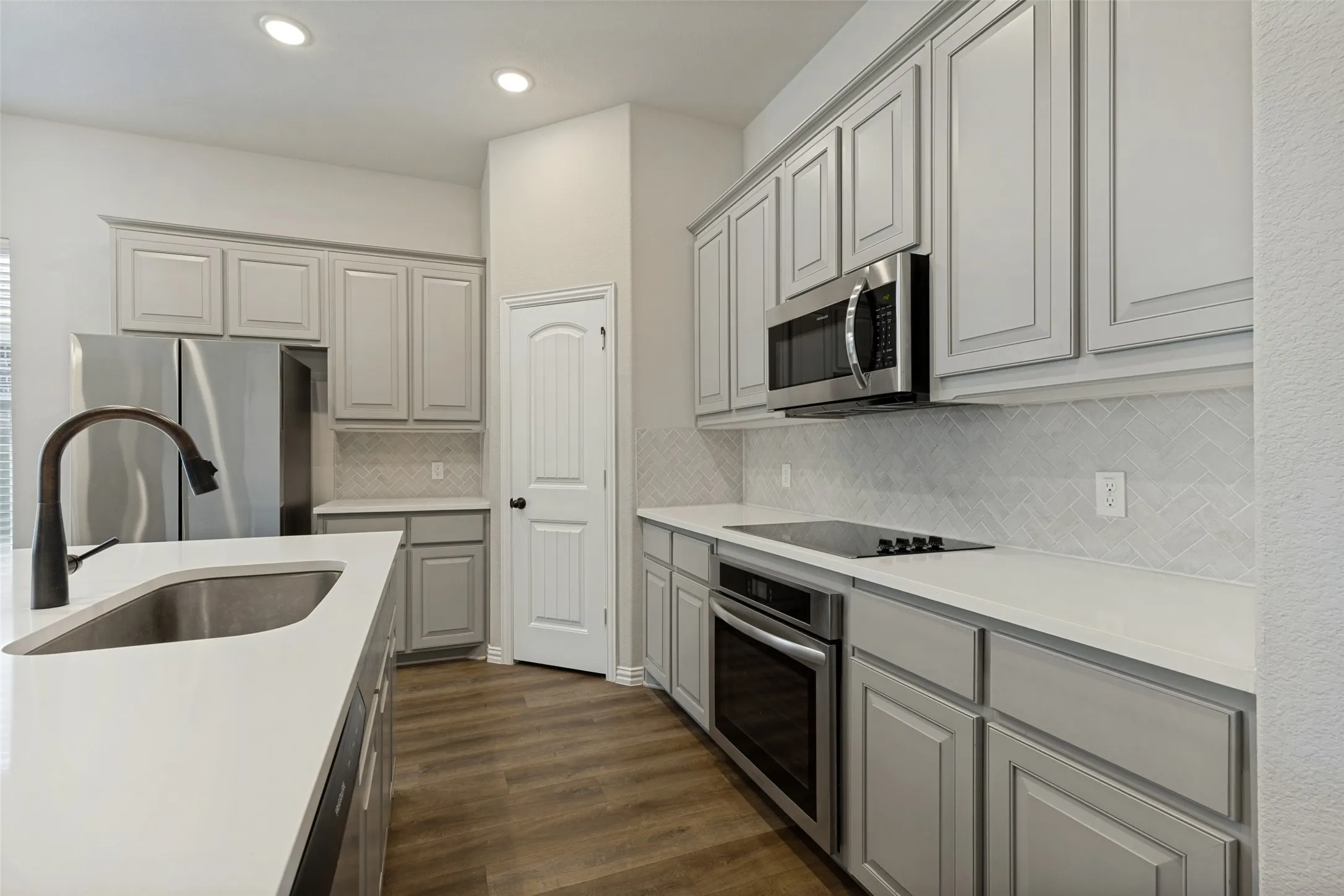 Single Family Residence For Sale in Collin County , 3108 Greymoore Drive, Anna, Texas 75409, 3 Bedroom, 2 Bathroom, 2 Garage spaces, 2,028 Sqft, built in 2022, mls#21305533, Real Estate Agent in Anna, Homes For Sale in Collin county, Homes For Sale in Anna, Realtor in Anna Texas, Real Estate Brokerage Independent Realty Texas, Luminita Cordes Realtor
