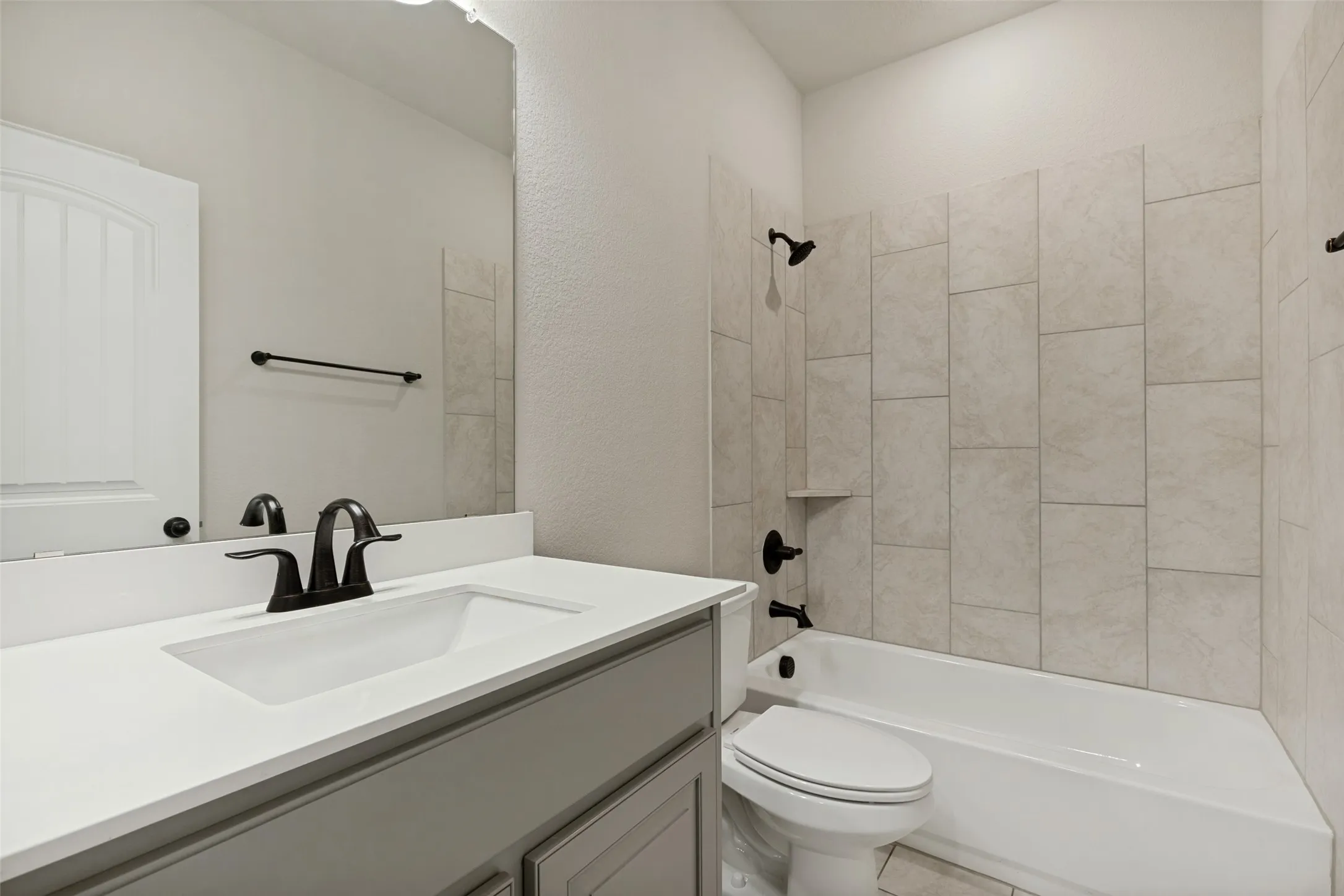 Single Family Residence For Sale in Collin County , 3108 Greymoore Drive, Anna, Texas 75409, 3 Bedroom, 2 Bathroom, 2 Garage spaces, 2,028 Sqft, built in 2022, mls#21305533, Real Estate Agent in Anna, Homes For Sale in Collin county, Homes For Sale in Anna, Realtor in Anna Texas, Real Estate Brokerage Independent Realty Texas, Luminita Cordes Realtor