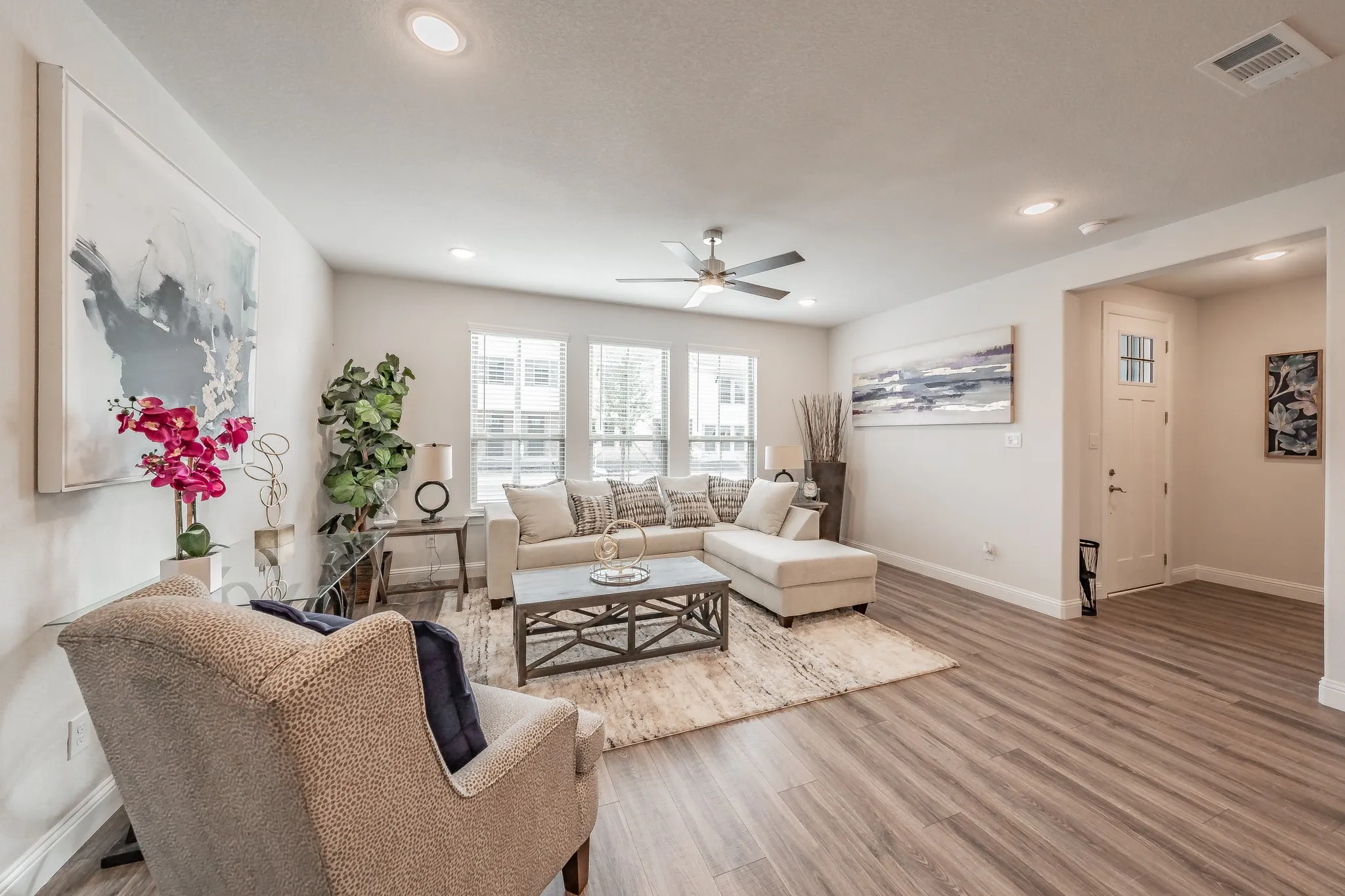 Townhouse For Rent in Tarrant County , 9713 Thorncrown Lane, Fort Worth, Texas 76179, 3 Bedrooms, 3 Bathrooms, 2 Garage spaces, 1,933 Sqft, built in 2022, Price $2,450, mls#21306007, Real Estate Agent in Fort Worth, Homes For Rent in Tarrant county, Homes For Rent in Fort Worth, Realtor in Fort Worth Texas, Real Estate Brokerage Independent Realty Texas, Luminita Cordes Realtor