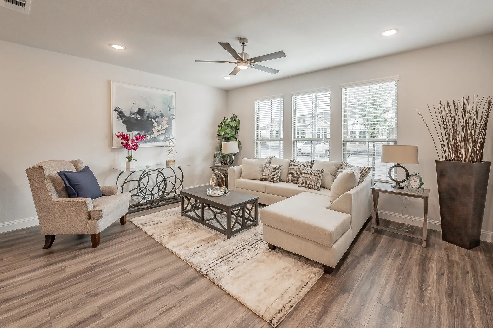 Townhouse For Rent in Tarrant County , 9713 Thorncrown Lane, Fort Worth, Texas 76179, 3 Bedrooms, 3 Bathrooms, 2 Garage spaces, 1,933 Sqft, built in 2022, Price $2,450, mls#21306007, Real Estate Agent in Fort Worth, Homes For Rent in Tarrant county, Homes For Rent in Fort Worth, Realtor in Fort Worth Texas, Real Estate Brokerage Independent Realty Texas, Luminita Cordes Realtor