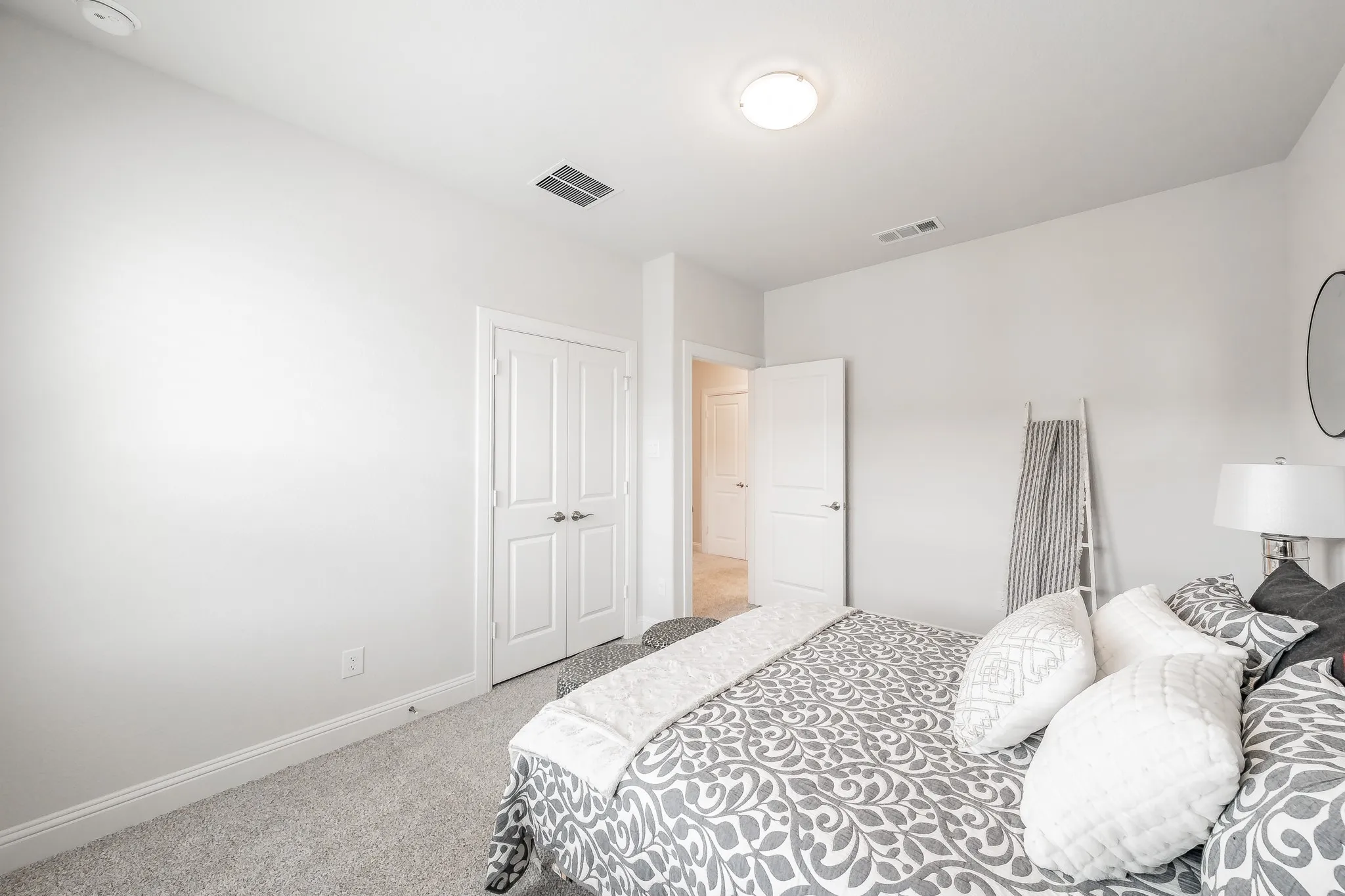 Townhouse For Rent in Tarrant County , 9713 Thorncrown Lane, Fort Worth, Texas 76179, 3 Bedrooms, 3 Bathrooms, 2 Garage spaces, 1,933 Sqft, built in 2022, Price $2,450, mls#21306007, Real Estate Agent in Fort Worth, Homes For Rent in Tarrant county, Homes For Rent in Fort Worth, Realtor in Fort Worth Texas, Real Estate Brokerage Independent Realty Texas, Luminita Cordes Realtor