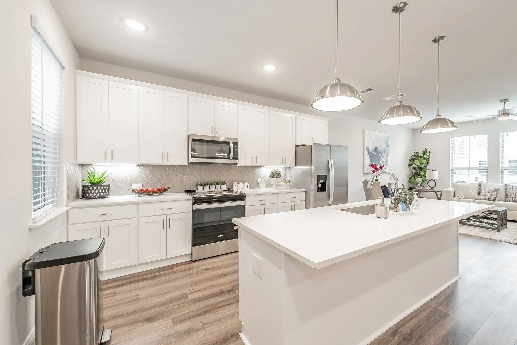Townhouse For Rent in Tarrant County , 9713 Thorncrown Lane, Fort Worth, Texas 76179, 3 Bedrooms, 3 Bathrooms, 2 Garage spaces, 1,933 Sqft, built in 2022, Price $2,450, mls#21306007, Real Estate Agent in Fort Worth, Homes For Rent in Tarrant county, Homes For Rent in Fort Worth, Realtor in Fort Worth Texas, Real Estate Brokerage Independent Realty Texas, Luminita Cordes Realtor