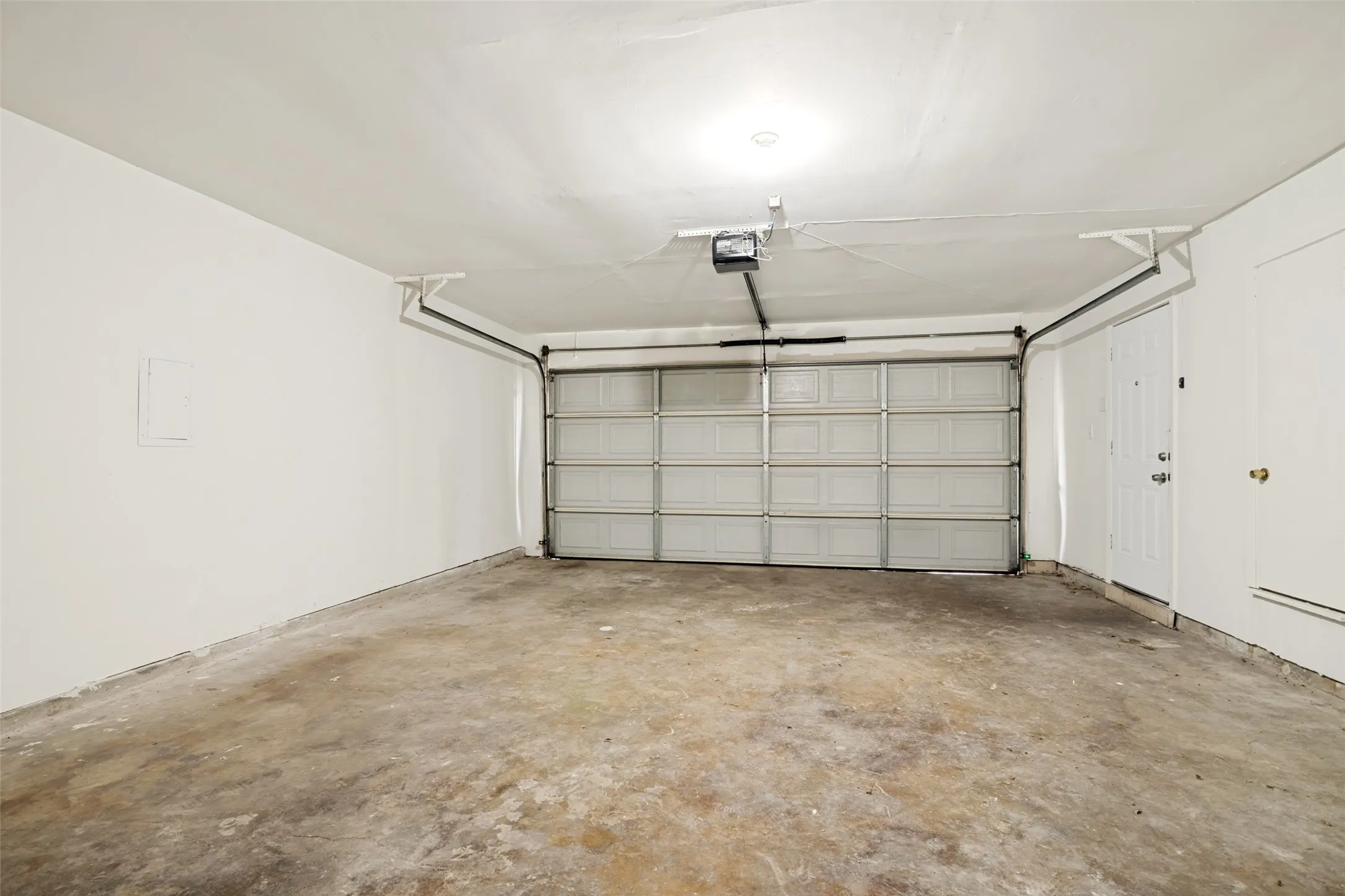 Single Family Residence For Sale in Dallas County , 1421 Mount Vernon Drive, Mesquite, Texas 75149, 3 Bedrooms, 2 Bathrooms, 2 Garage spaces, 1,733 Sqft, built in 1970, Price $285,000, mls#21305987, Real Estate Agent in Mesquite, Homes For Sale in Dallas county, Homes For Sale in Mesquite, Realtor in Mesquite Texas, Real Estate Brokerage Independent Realty Texas, Luminita Cordes Realtor