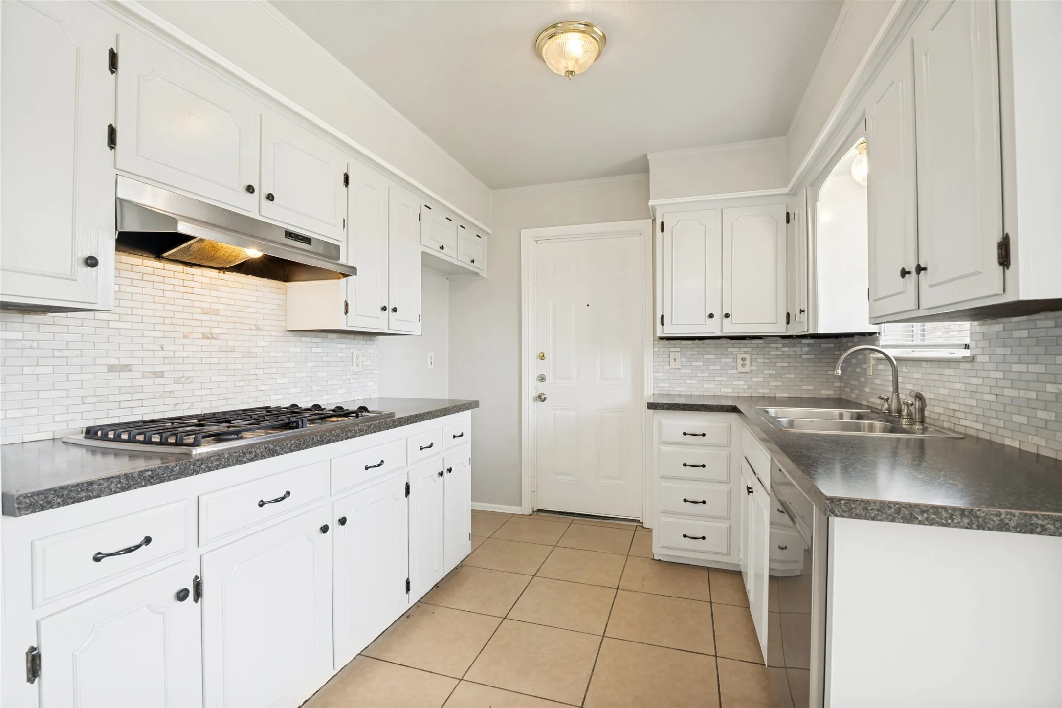 Single Family Residence For Sale in Dallas County , 1421 Mount Vernon Drive, Mesquite, Texas 75149, 3 Bedrooms, 2 Bathrooms, 2 Garage spaces, 1,733 Sqft, built in 1970, Price $285,000, mls#21305987, Real Estate Agent in Mesquite, Homes For Sale in Dallas county, Homes For Sale in Mesquite, Realtor in Mesquite Texas, Real Estate Brokerage Independent Realty Texas, Luminita Cordes Realtor