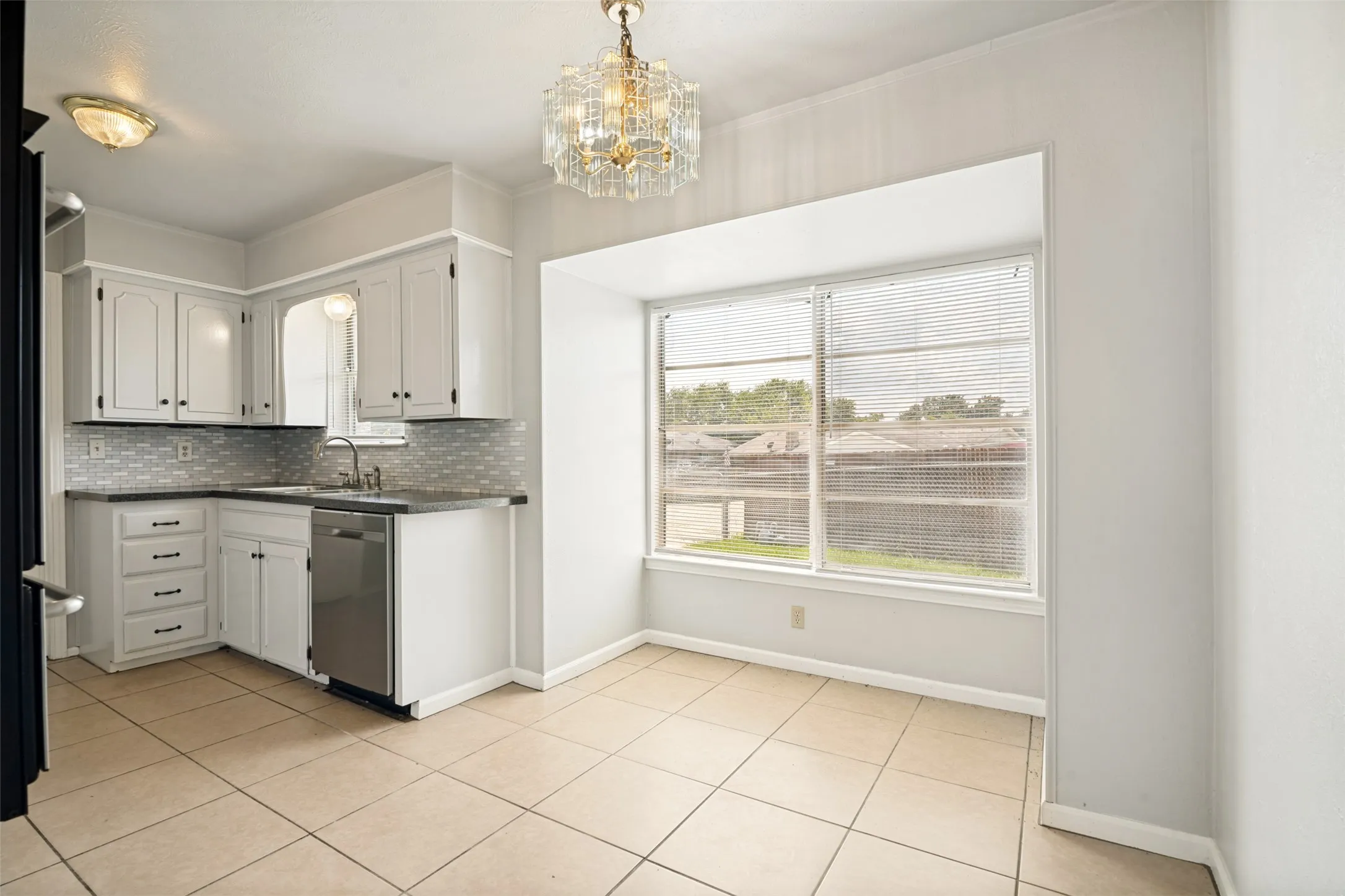 Single Family Residence For Sale in Dallas County , 1421 Mount Vernon Drive, Mesquite, Texas 75149, 3 Bedrooms, 2 Bathrooms, 2 Garage spaces, 1,733 Sqft, built in 1970, Price $285,000, mls#21305987, Real Estate Agent in Mesquite, Homes For Sale in Dallas county, Homes For Sale in Mesquite, Realtor in Mesquite Texas, Real Estate Brokerage Independent Realty Texas, Luminita Cordes Realtor