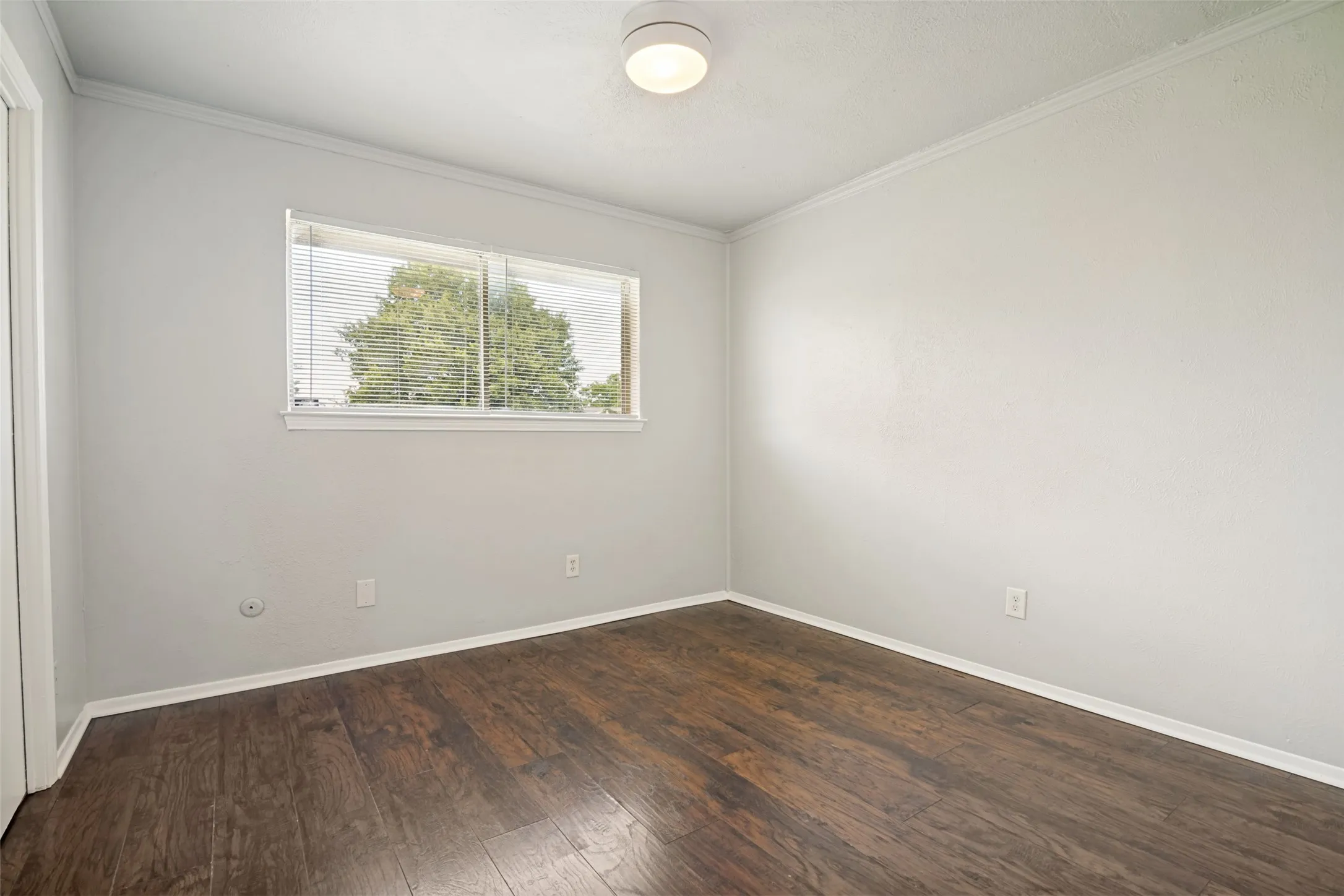 Single Family Residence For Sale in Dallas County , 1421 Mount Vernon Drive, Mesquite, Texas 75149, 3 Bedrooms, 2 Bathrooms, 2 Garage spaces, 1,733 Sqft, built in 1970, Price $285,000, mls#21305987, Real Estate Agent in Mesquite, Homes For Sale in Dallas county, Homes For Sale in Mesquite, Realtor in Mesquite Texas, Real Estate Brokerage Independent Realty Texas, Luminita Cordes Realtor