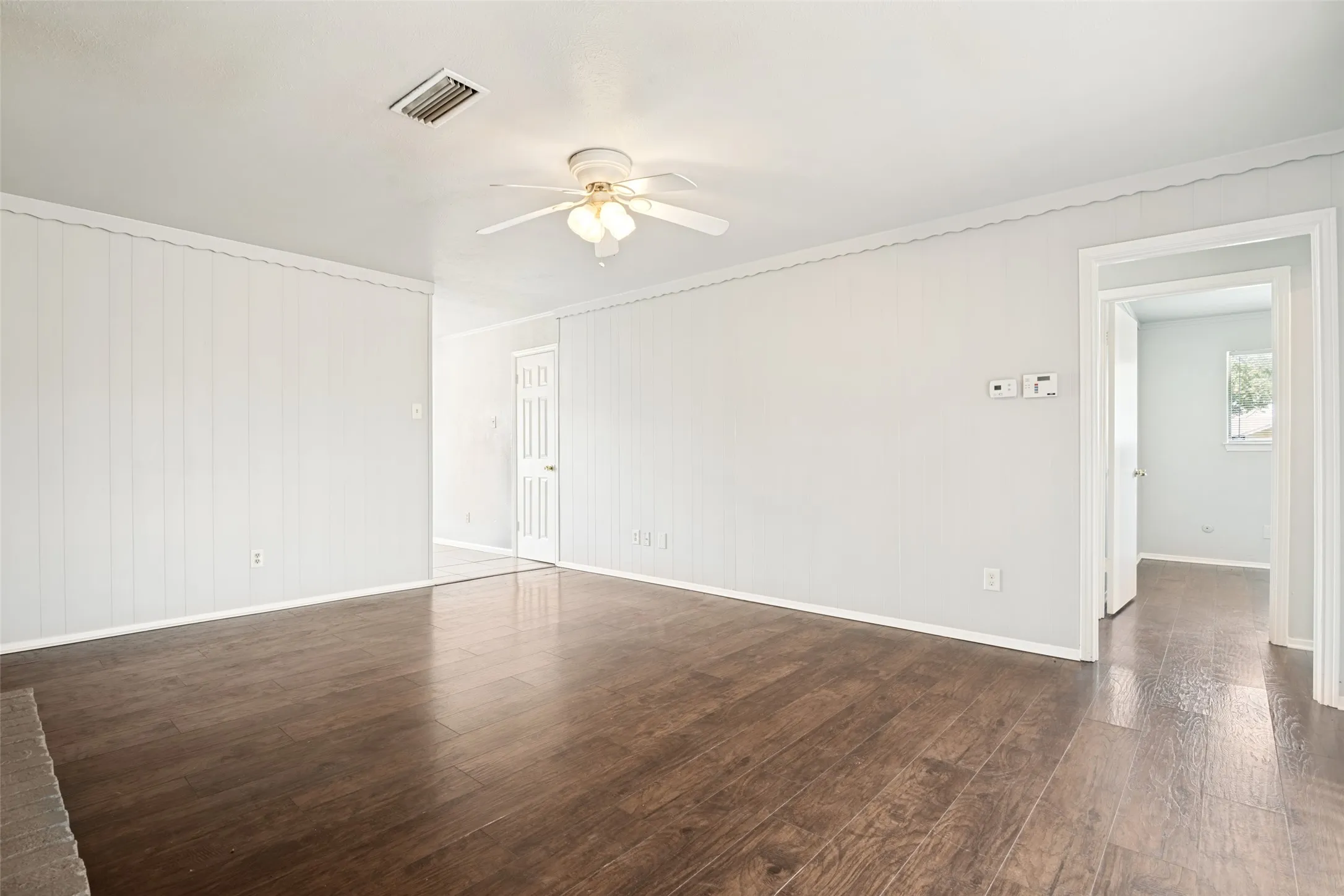 Single Family Residence For Sale in Dallas County , 1421 Mount Vernon Drive, Mesquite, Texas 75149, 3 Bedrooms, 2 Bathrooms, 2 Garage spaces, 1,733 Sqft, built in 1970, Price $285,000, mls#21305987, Real Estate Agent in Mesquite, Homes For Sale in Dallas county, Homes For Sale in Mesquite, Realtor in Mesquite Texas, Real Estate Brokerage Independent Realty Texas, Luminita Cordes Realtor