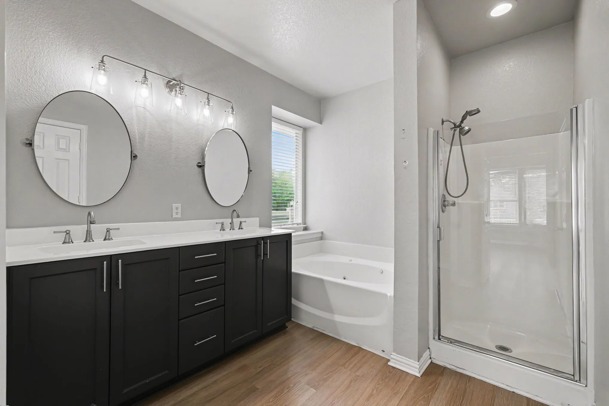 Single Family Residence For Sale in Denton County , 1430 Providence Boulevard, Providence Village, Texas 76227, 4 Bedroom, 3 Bathroom, 2 Garage spaces, 2,325 Sqft, built in 2004, mls#21304475, Real Estate Agent in Providence Village, Homes For Sale in Denton county, Homes For Sale in Providence Village, Realtor in Providence Village Texas, Real Estate Brokerage Independent Realty Texas, Luminita Cordes Realtor