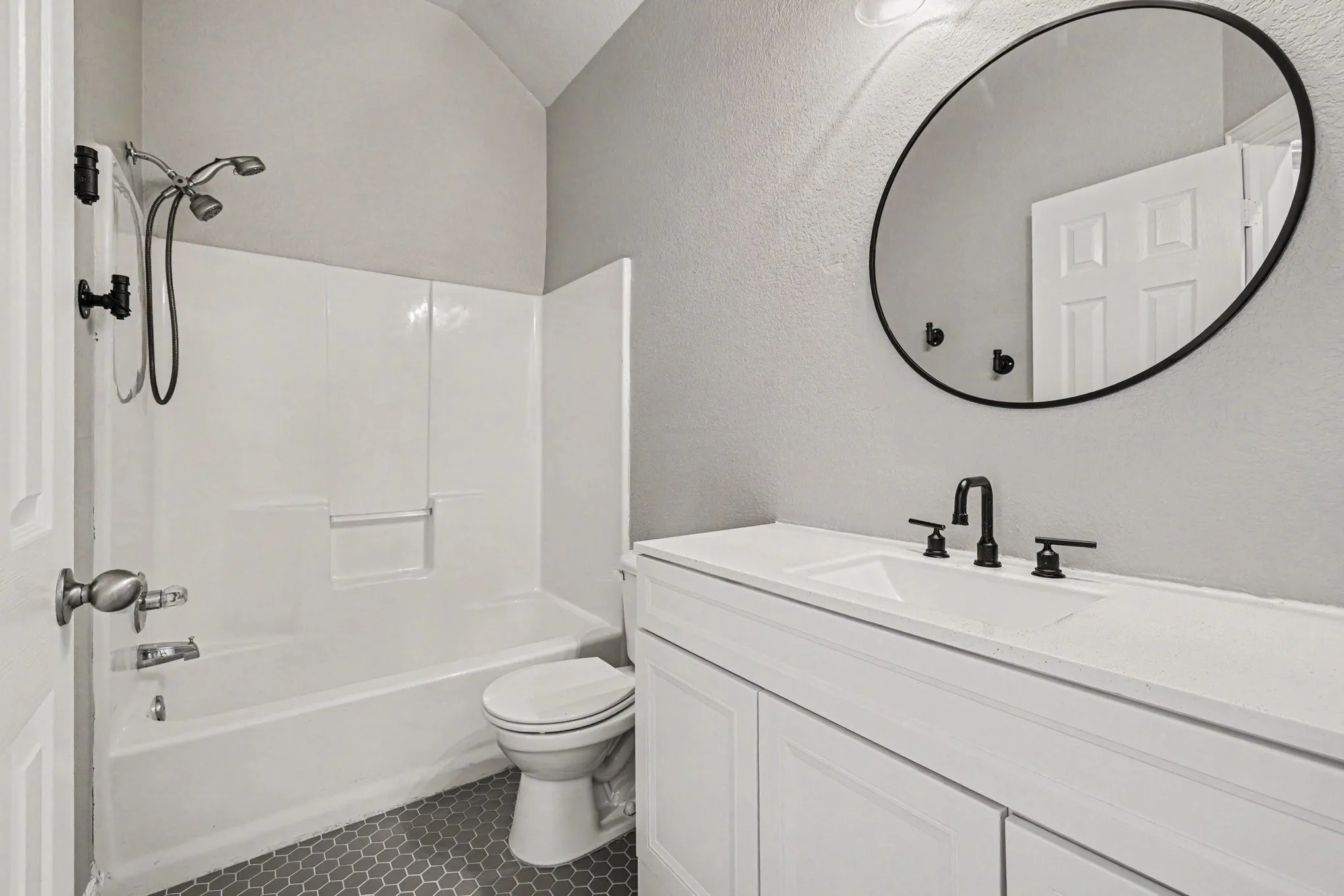 Single Family Residence For Sale in Denton County , 1430 Providence Boulevard, Providence Village, Texas 76227, 4 Bedroom, 3 Bathroom, 2 Garage spaces, 2,325 Sqft, built in 2004, mls#21304475, Real Estate Agent in Providence Village, Homes For Sale in Denton county, Homes For Sale in Providence Village, Realtor in Providence Village Texas, Real Estate Brokerage Independent Realty Texas, Luminita Cordes Realtor