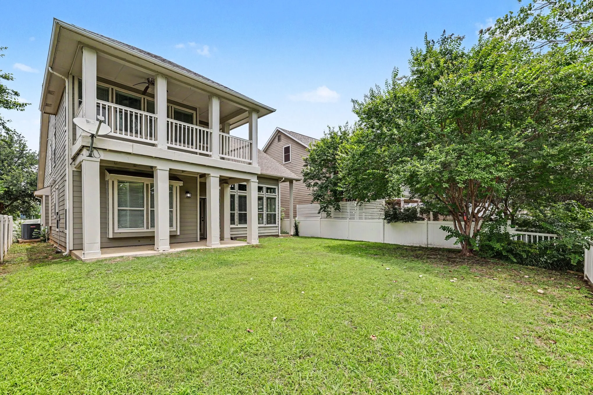 Single Family Residence For Sale in Denton County , 1430 Providence Boulevard, Providence Village, Texas 76227, 4 Bedroom, 3 Bathroom, 2 Garage spaces, 2,325 Sqft, built in 2004, mls#21304475, Real Estate Agent in Providence Village, Homes For Sale in Denton county, Homes For Sale in Providence Village, Realtor in Providence Village Texas, Real Estate Brokerage Independent Realty Texas, Luminita Cordes Realtor