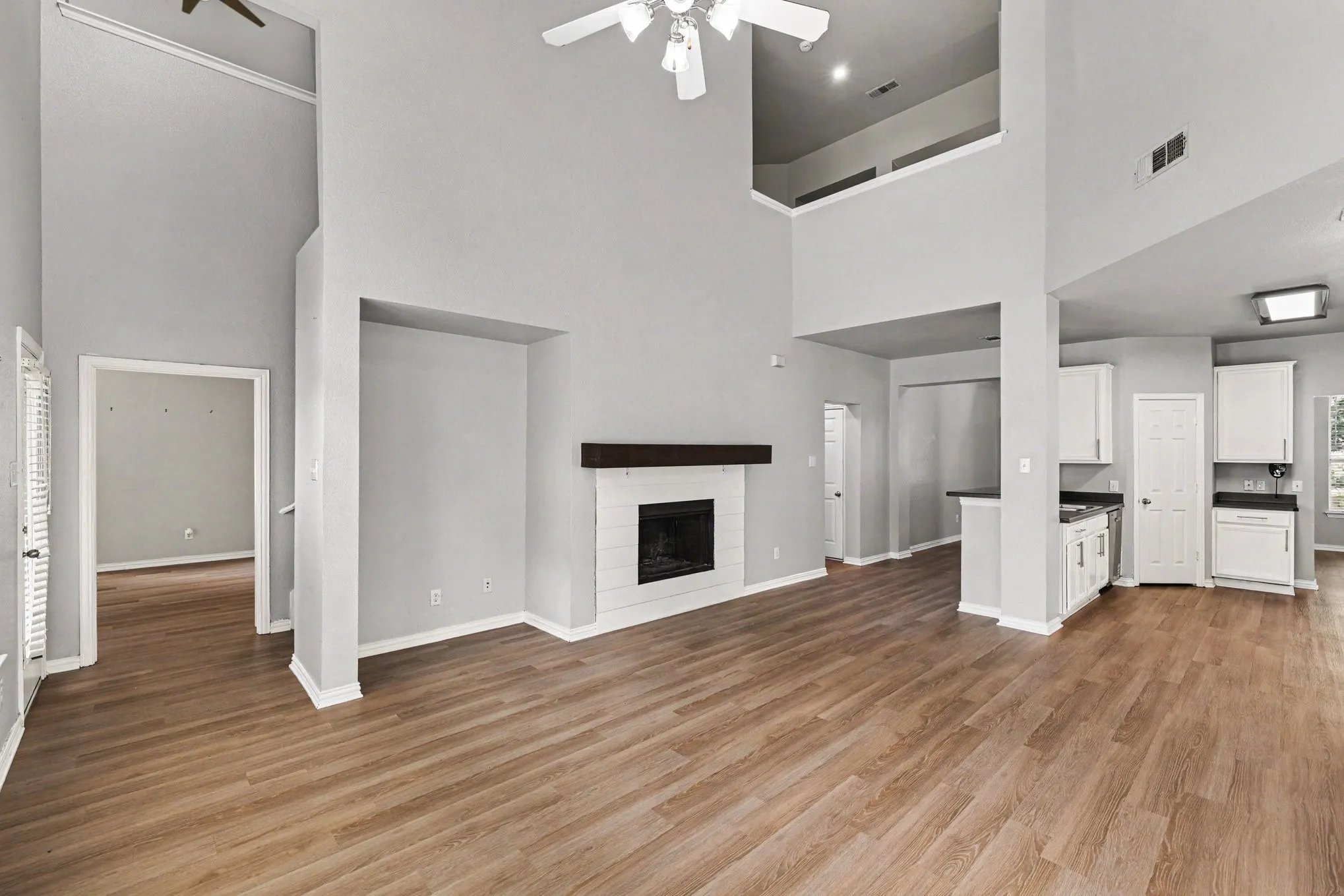 Single Family Residence For Sale in Denton County , 1430 Providence Boulevard, Providence Village, Texas 76227, 4 Bedroom, 3 Bathroom, 2 Garage spaces, 2,325 Sqft, built in 2004, mls#21304475, Real Estate Agent in Providence Village, Homes For Sale in Denton county, Homes For Sale in Providence Village, Realtor in Providence Village Texas, Real Estate Brokerage Independent Realty Texas, Luminita Cordes Realtor