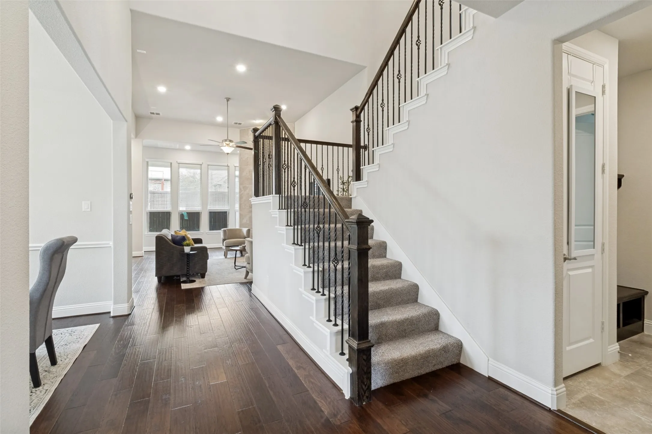 Single Family Residence For Sale in Collin County , 17614 Lily Court, Dallas, Texas 75252, 5 Bedroom, 4 Bathroom, 2 Garage spaces, 3,516 Sqft, built in 2018, mls#21305898, Real Estate Agent in Dallas, Homes For Sale in Collin county, Homes For Sale in Dallas, Realtor in Dallas Texas, Real Estate Brokerage Independent Realty Texas, Luminita Cordes Realtor