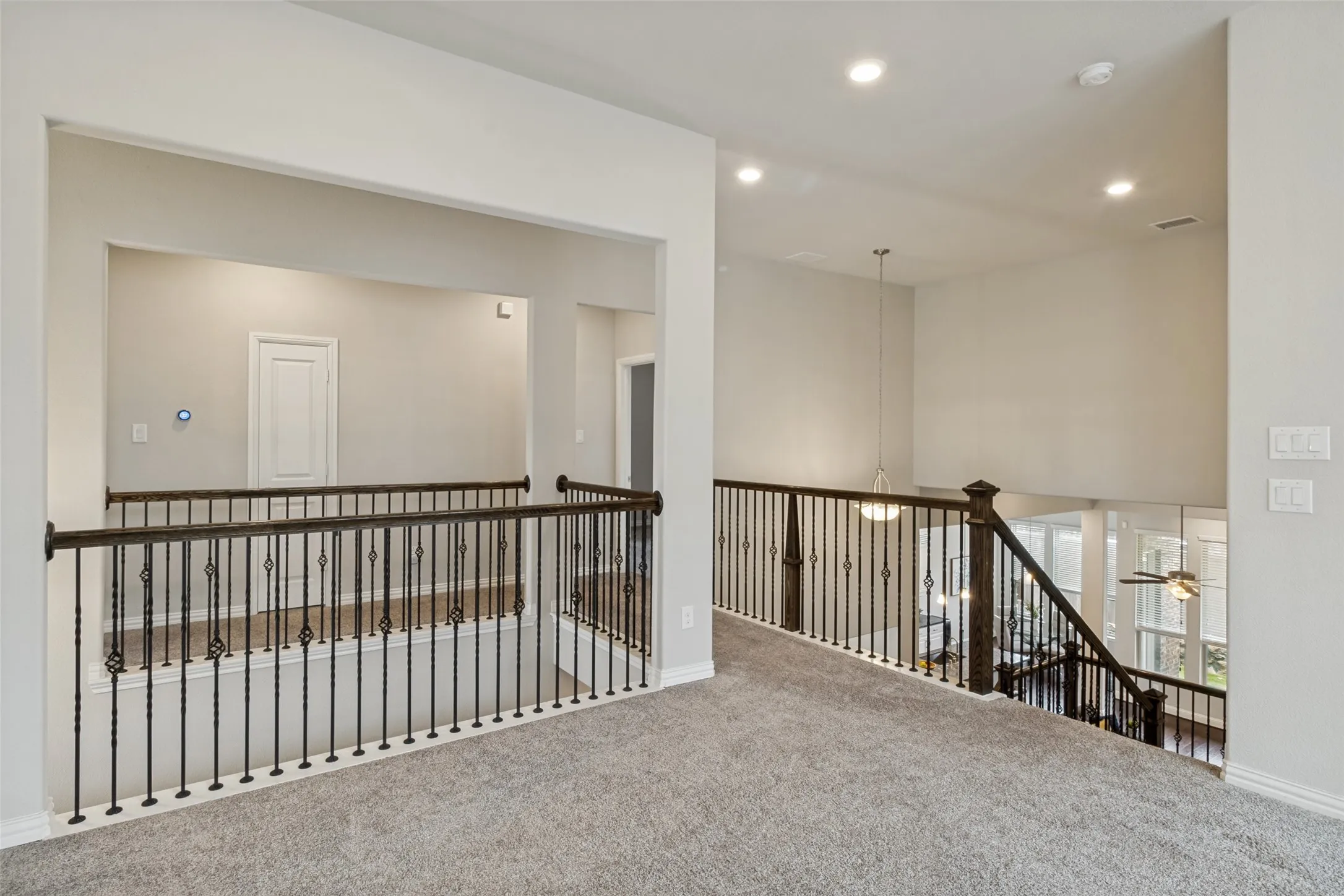 Single Family Residence For Sale in Collin County , 17614 Lily Court, Dallas, Texas 75252, 5 Bedroom, 4 Bathroom, 2 Garage spaces, 3,516 Sqft, built in 2018, mls#21305898, Real Estate Agent in Dallas, Homes For Sale in Collin county, Homes For Sale in Dallas, Realtor in Dallas Texas, Real Estate Brokerage Independent Realty Texas, Luminita Cordes Realtor
