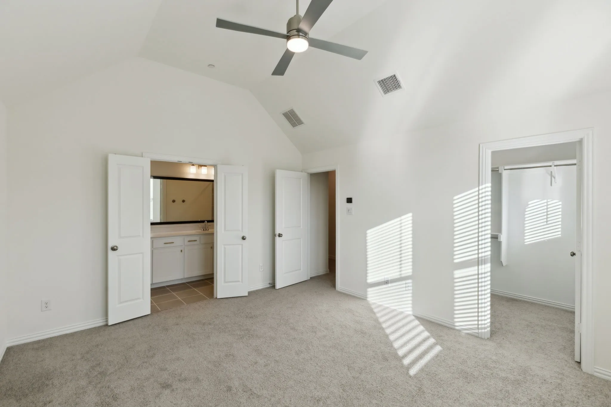 Townhouse For Rent in Dallas County , 3765 Pierce Lane, Grand Prairie, Texas 75052, 3 Bedroom, 3 Bathroom, 2 Garage spaces, 1,822 Sqft, built in 2024, mls#21305998, Real Estate Agent in Grand Prairie, Homes For Rent in Dallas county, Homes For Rent in Grand Prairie, Realtor in Grand Prairie Texas, Real Estate Brokerage Independent Realty Texas, Luminita Cordes Realtor