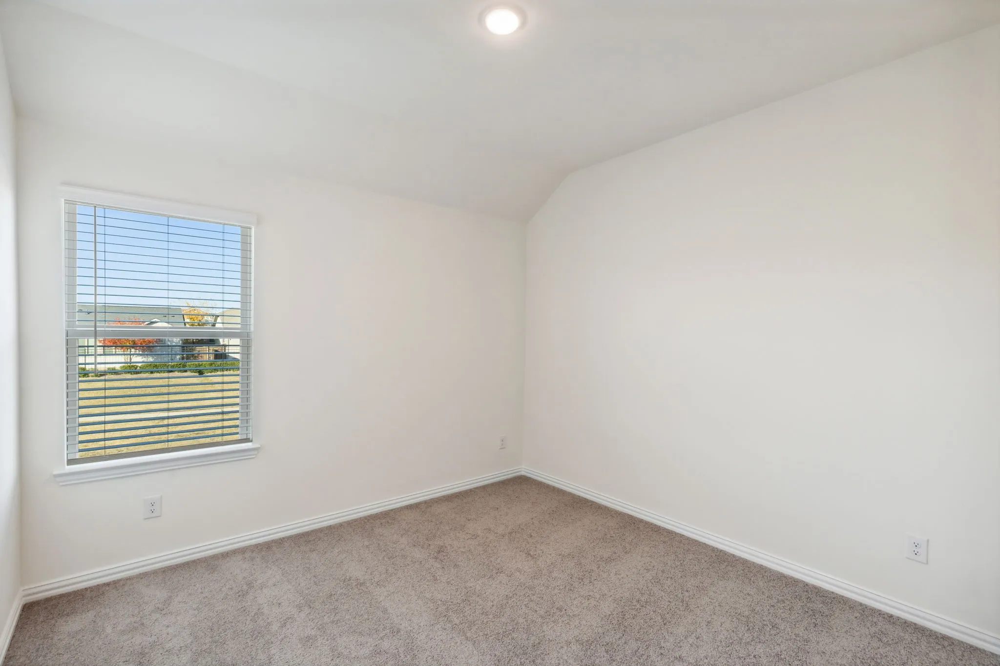 Townhouse For Rent in Dallas County , 3765 Pierce Lane, Grand Prairie, Texas 75052, 3 Bedroom, 3 Bathroom, 2 Garage spaces, 1,822 Sqft, built in 2024, mls#21305998, Real Estate Agent in Grand Prairie, Homes For Rent in Dallas county, Homes For Rent in Grand Prairie, Realtor in Grand Prairie Texas, Real Estate Brokerage Independent Realty Texas, Luminita Cordes Realtor