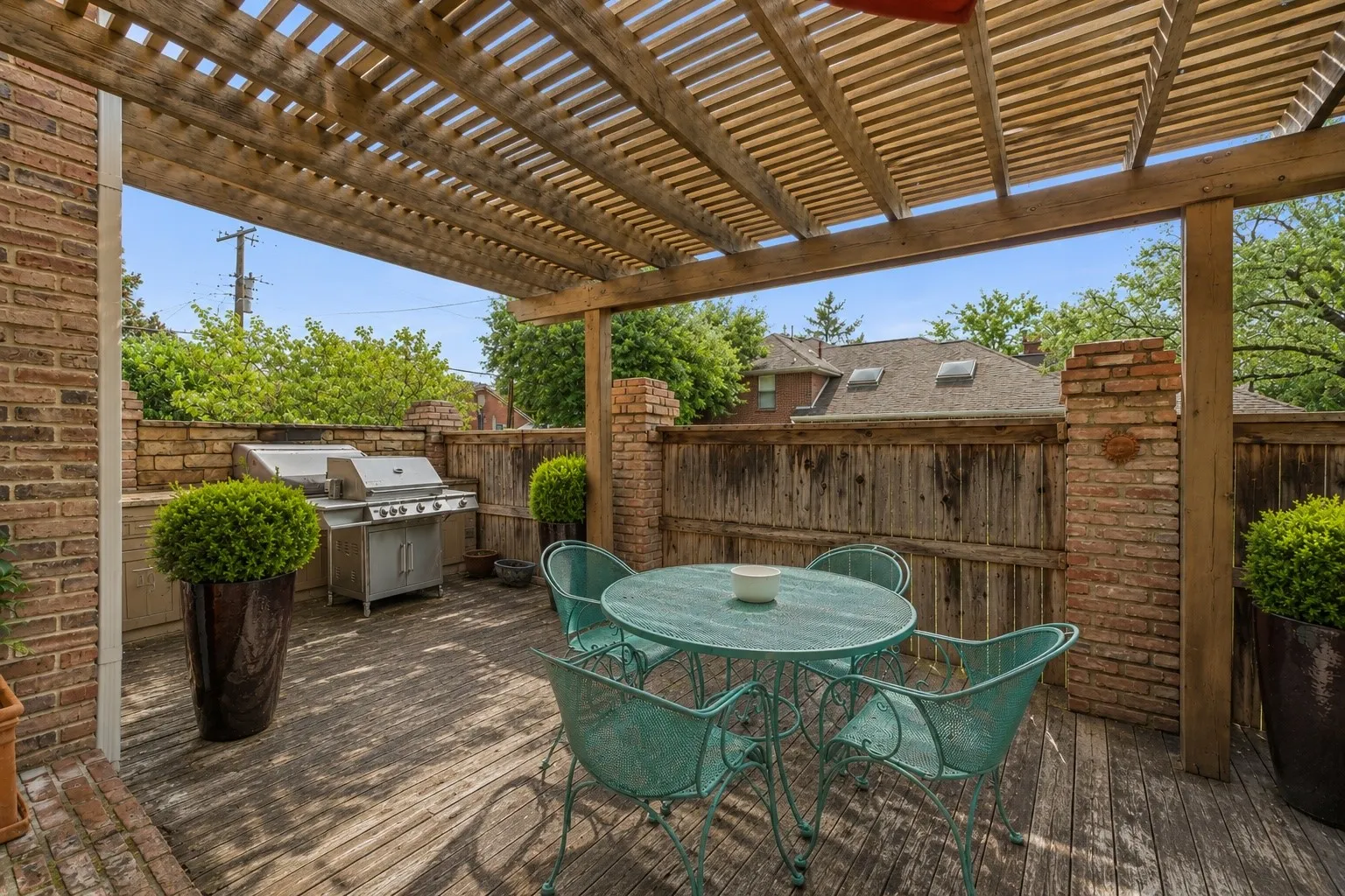 Single Family Residence For Sale in Tarrant County , 4000 W 5th Street, Fort Worth, Texas 76107, 3 Bedroom, 5 Bathroom, 2 Garage spaces, 3,696 Sqft, built in 1986, mls#21302037, Real Estate Agent in Fort Worth, Homes For Sale in Tarrant county, Homes For Sale in Fort Worth, Realtor in Fort Worth Texas, Real Estate Brokerage Independent Realty Texas, Luminita Cordes Realtor