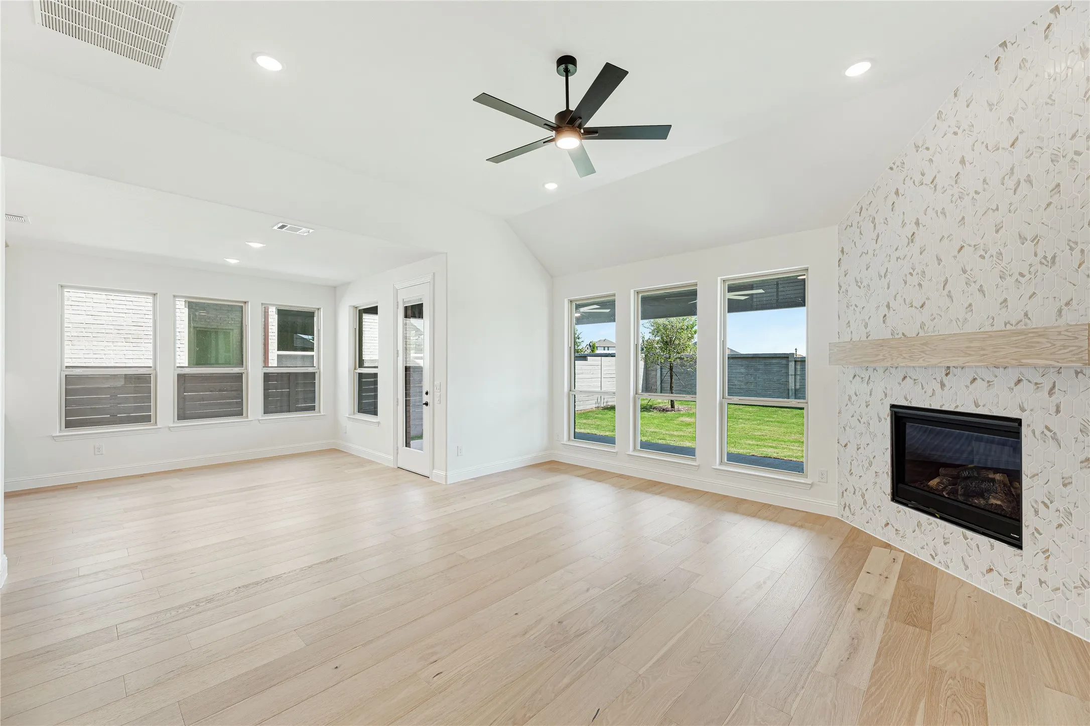 Single Family Residence For Sale in Collin County , 4205 Attwater Street, Mc Kinney, Texas 75071, 5 Bedroom, 4 Bathroom, 2 Garage spaces, 3,435 Sqft, built in 2026, mls#21306051, Real Estate Agent in Mc Kinney, Homes For Sale in Collin county, Homes For Sale in Mc Kinney, Realtor in Mc Kinney Texas, Real Estate Brokerage Independent Realty Texas, Luminita Cordes Realtor